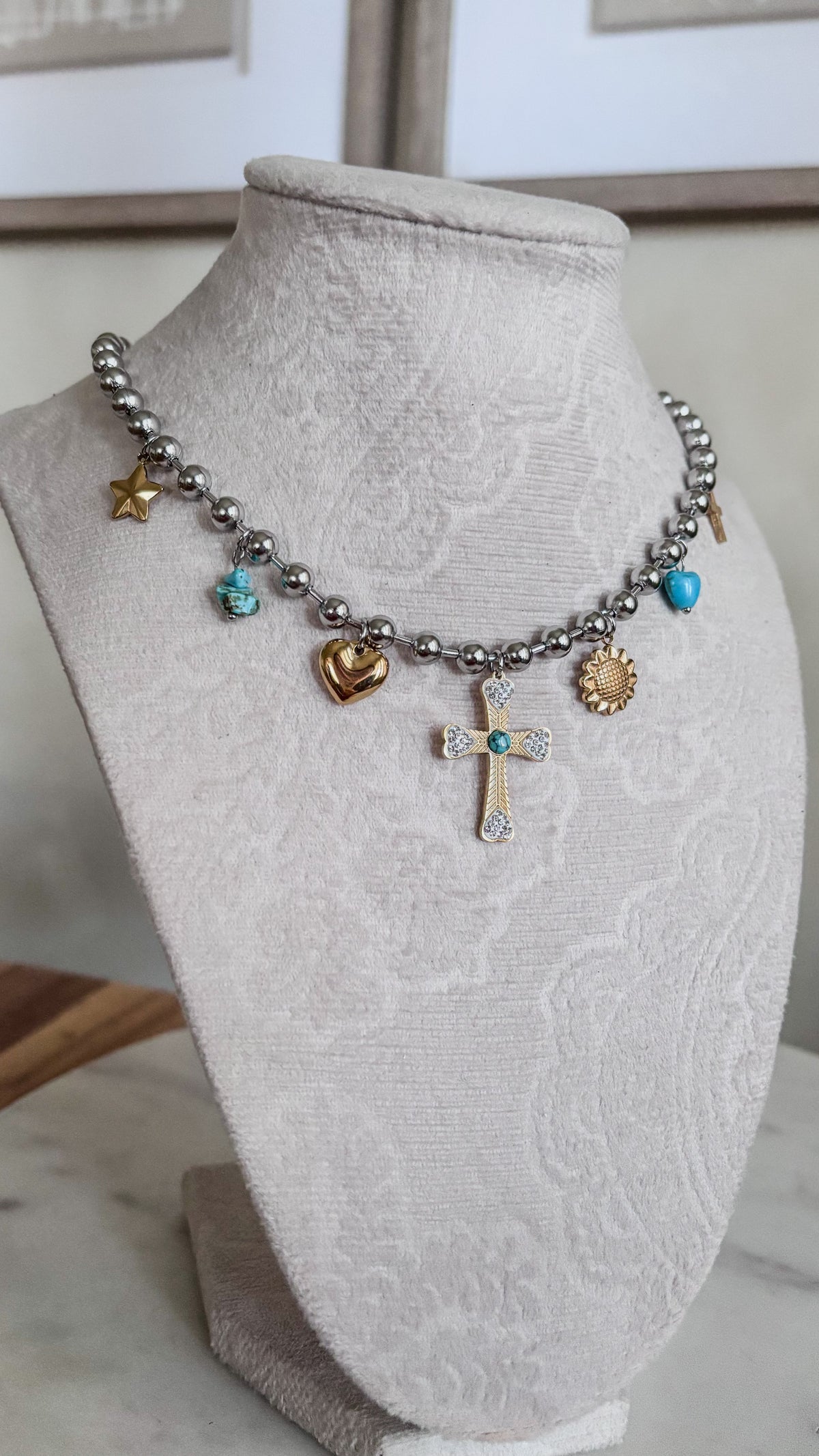 Mi Fé Necklace
