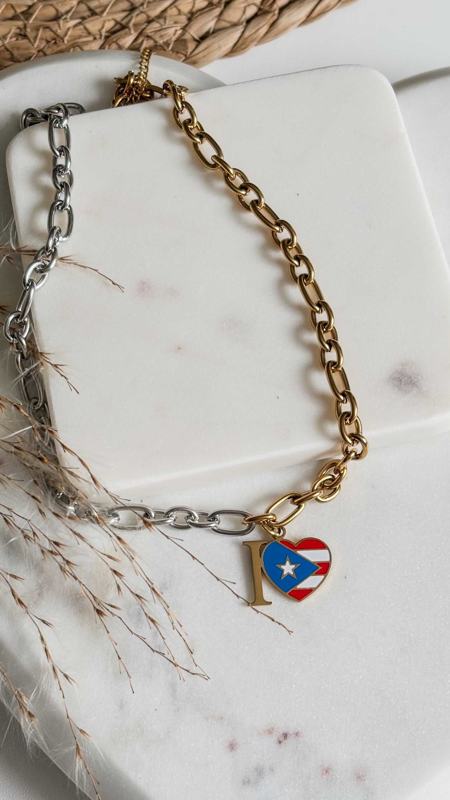 Isla Mía Necklace