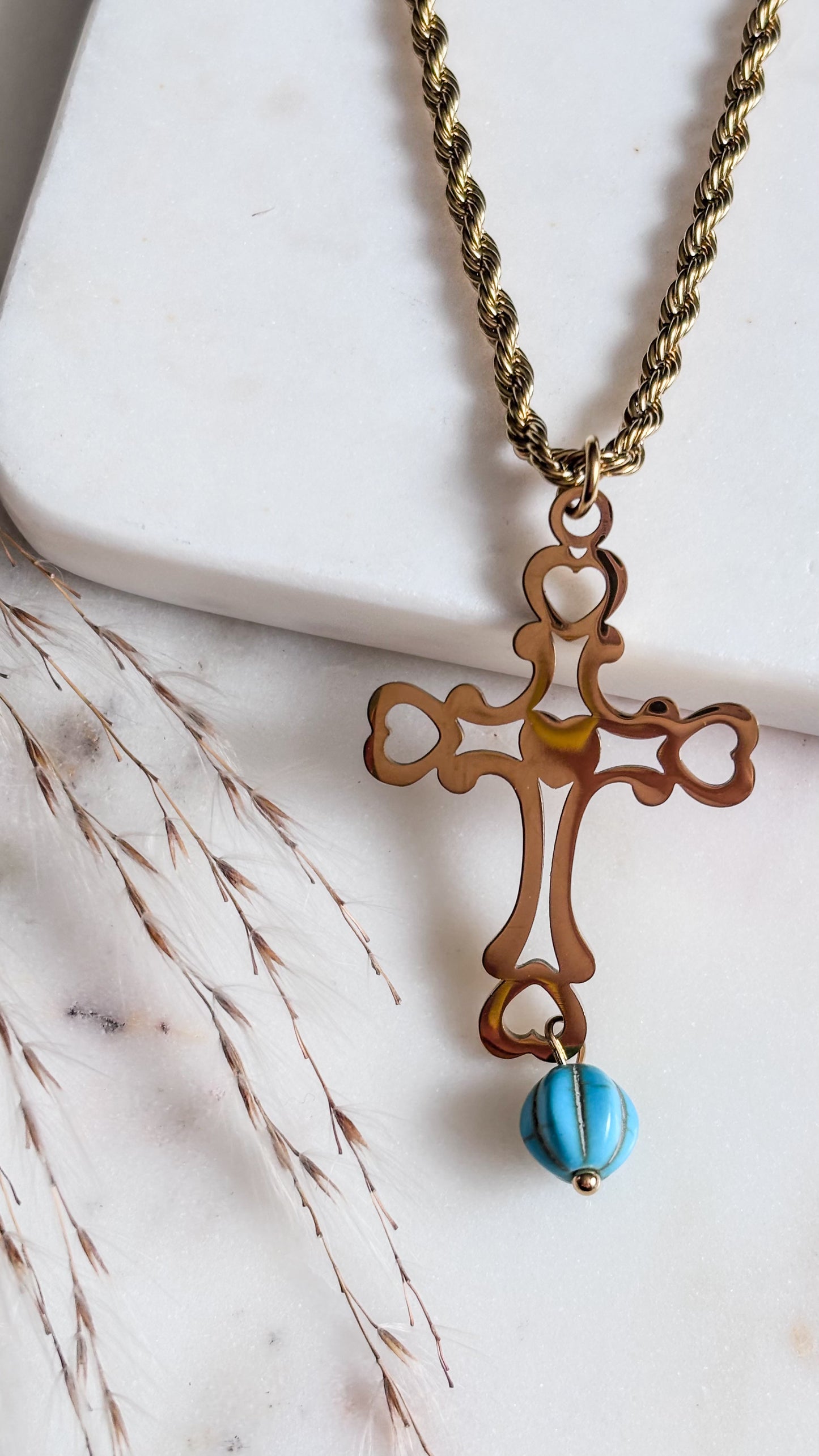 Tú Cruz Necklace