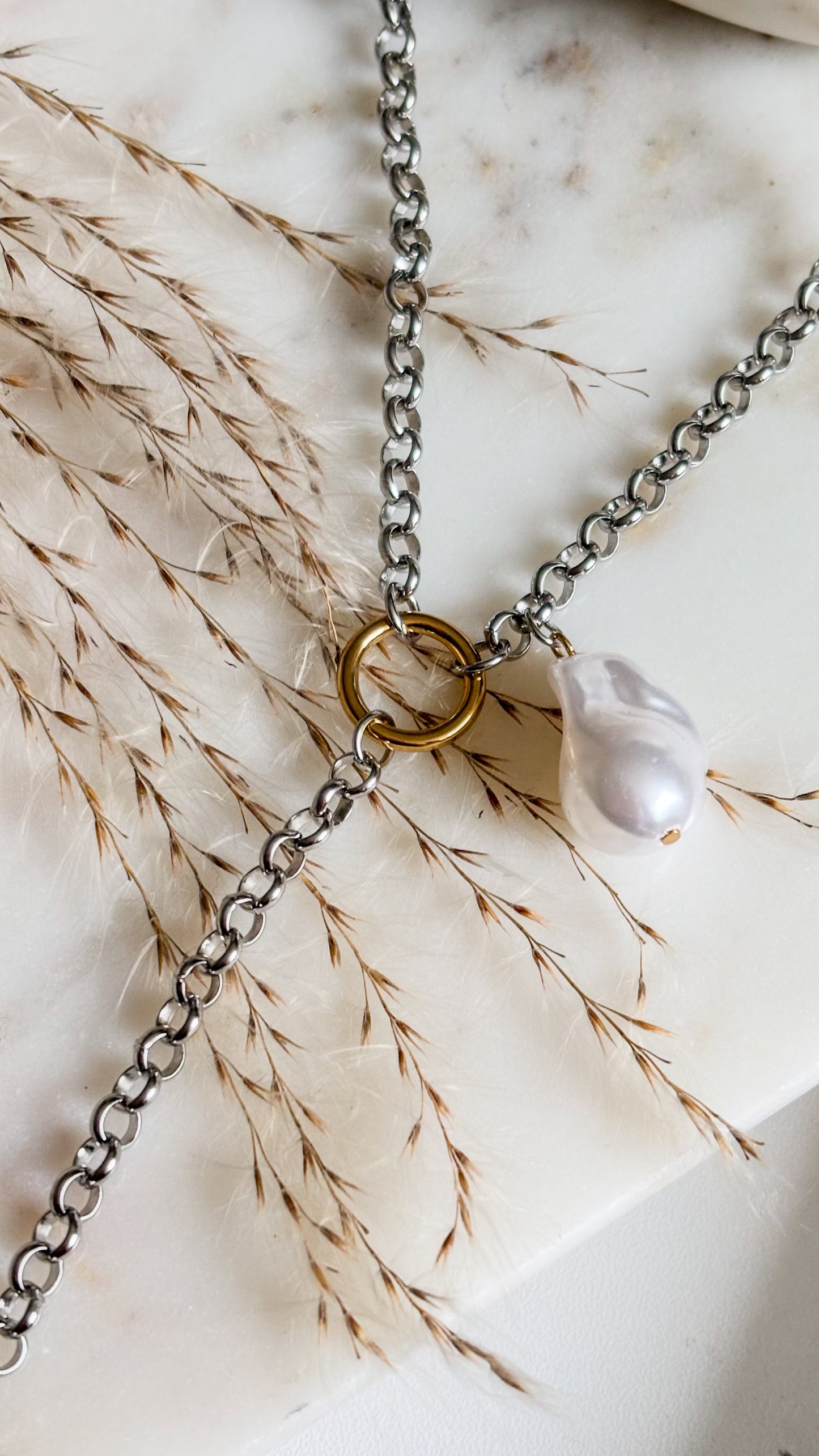 Auretta Silver Necklace