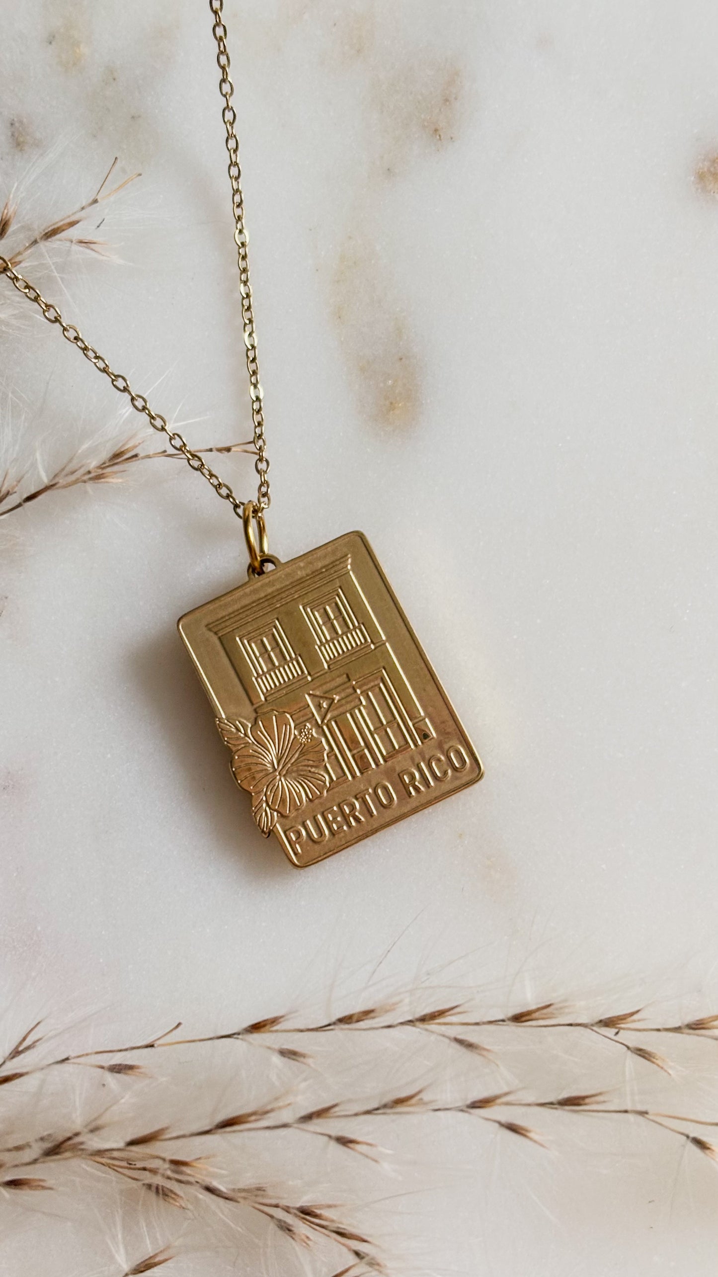 Mi Casita Necklace Gold