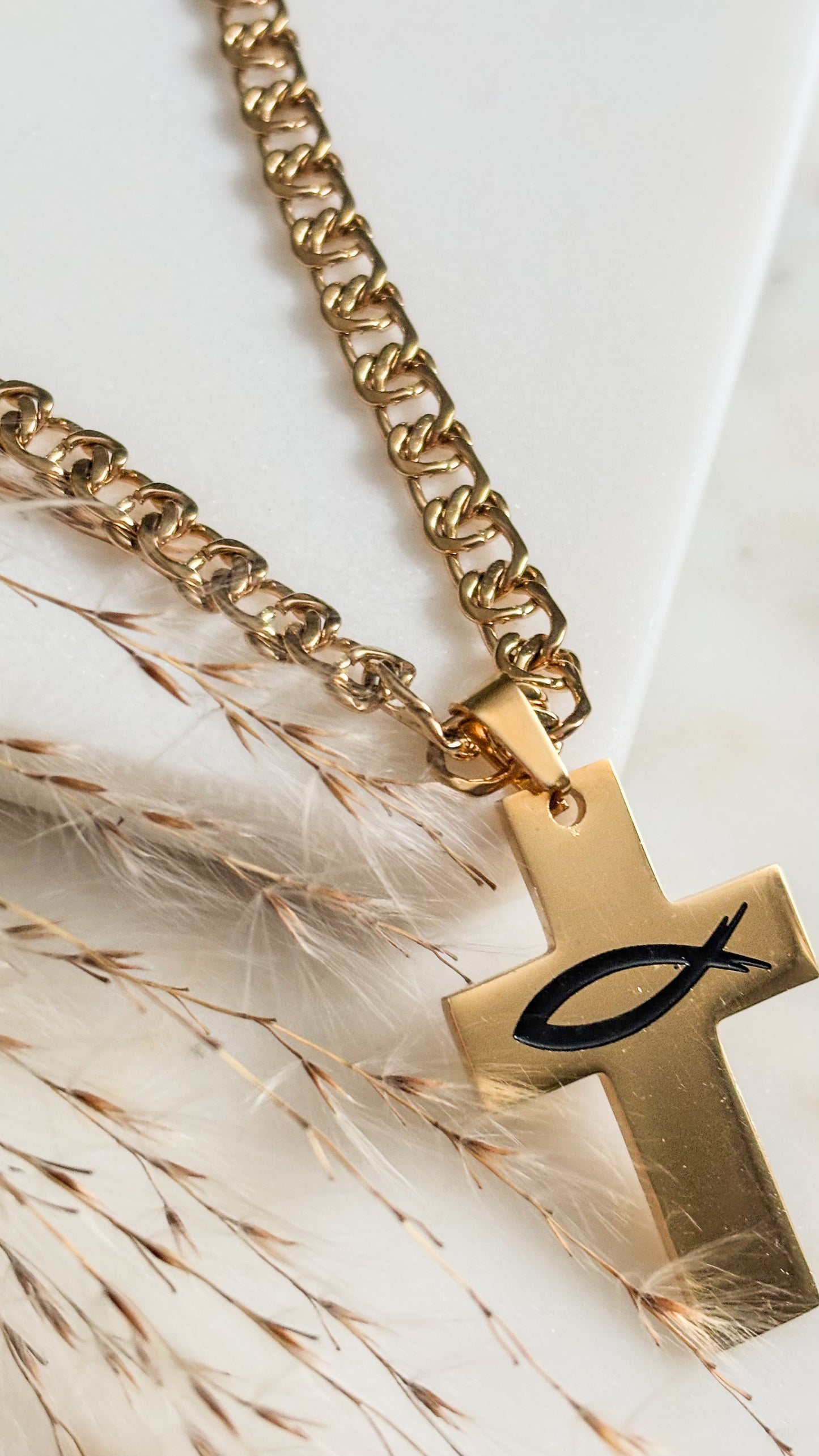 Unisex Cruz Redención Necklace