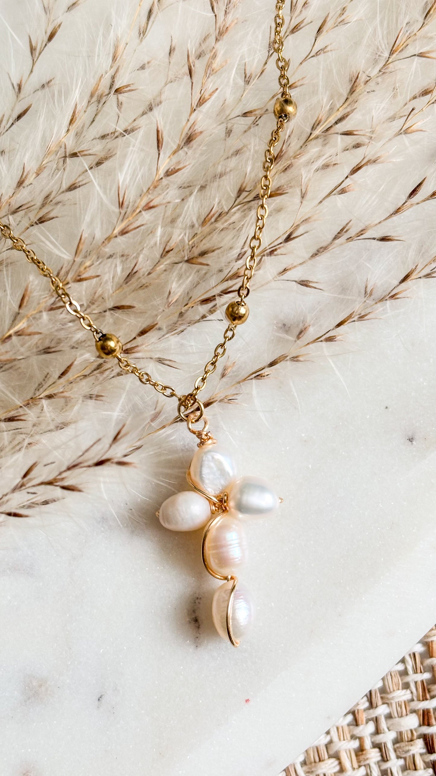 Perlas Preciosas Necklace