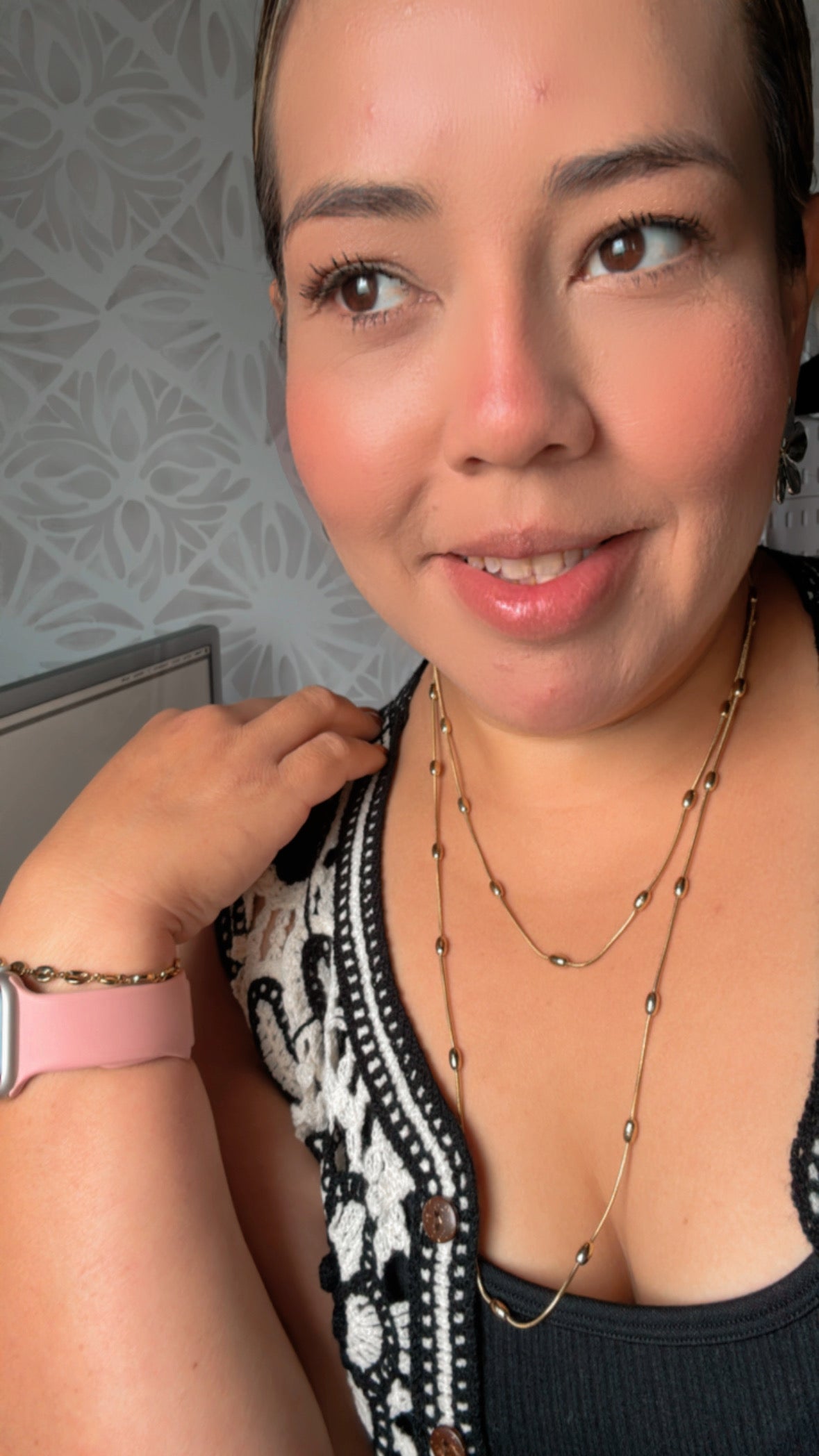 LONG NECKLACE