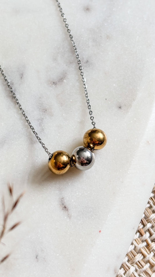 Minis Esferas Necklace