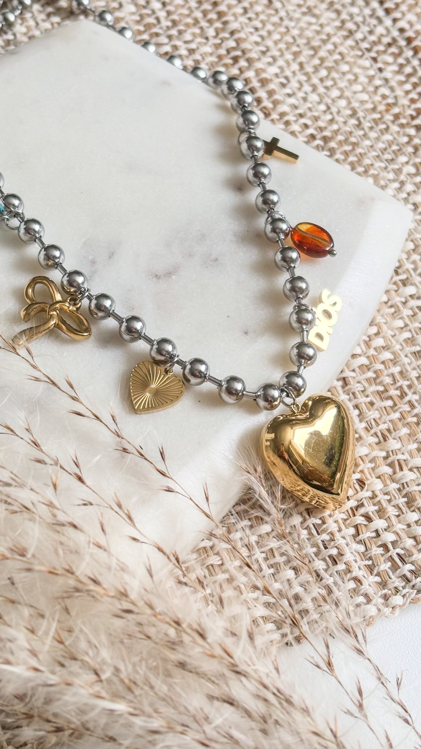 Amor Guiado Necklace