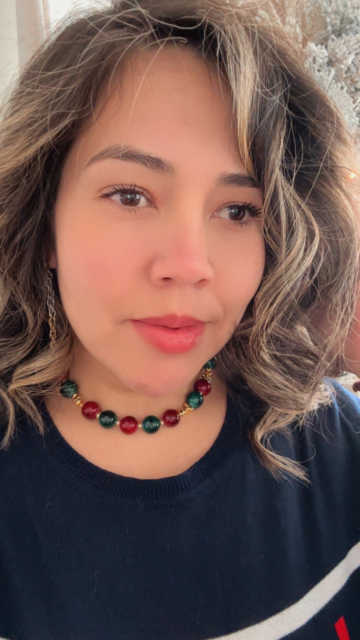 💎 Christmas Crystals Necklace — Holiday Edition