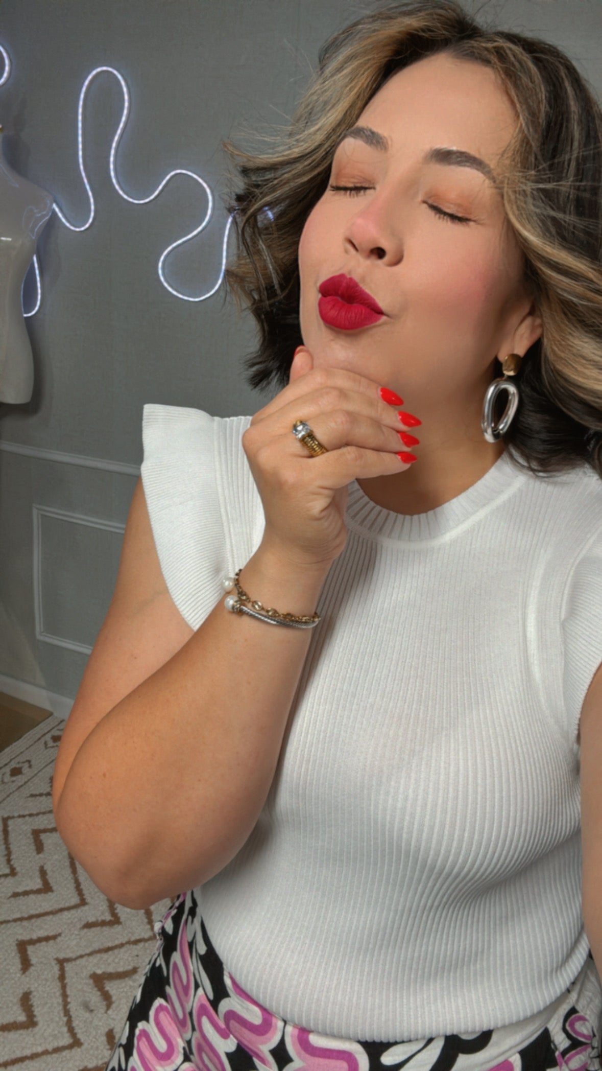 Top White (Curve Size)