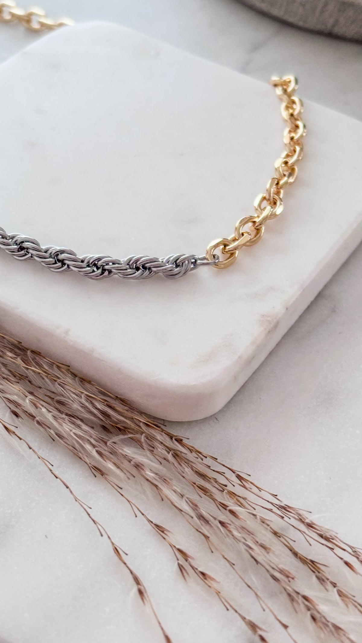 Salerm Necklace