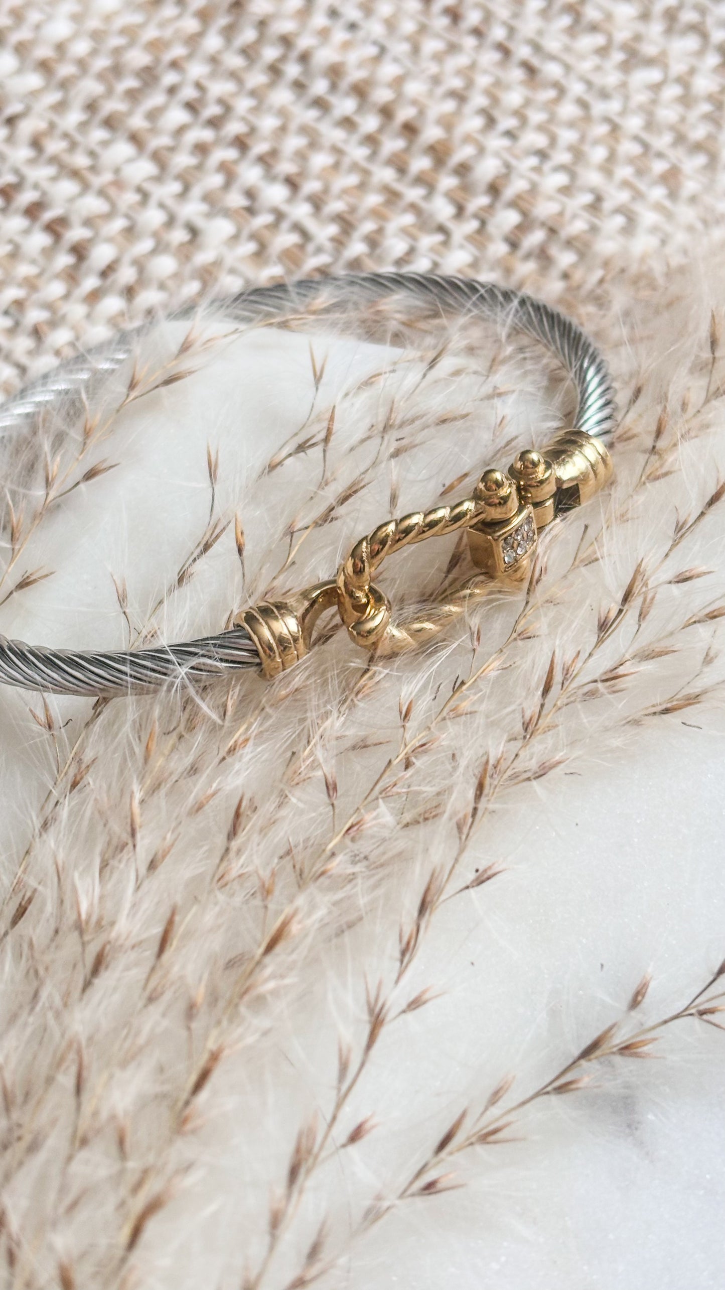 Bicolor Aura Bangle