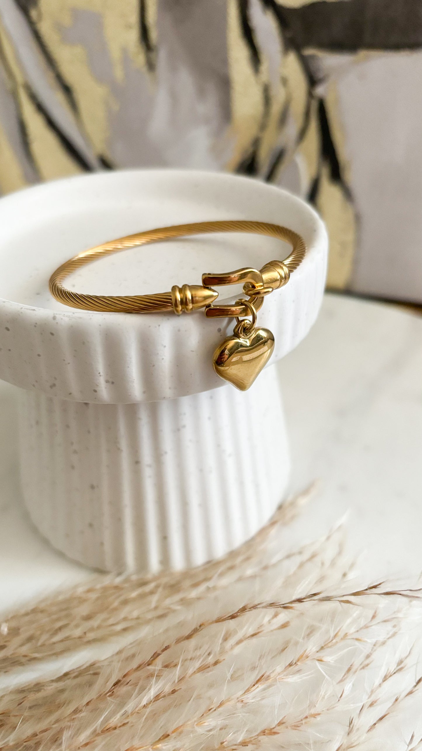 Alicia Gold Bangle