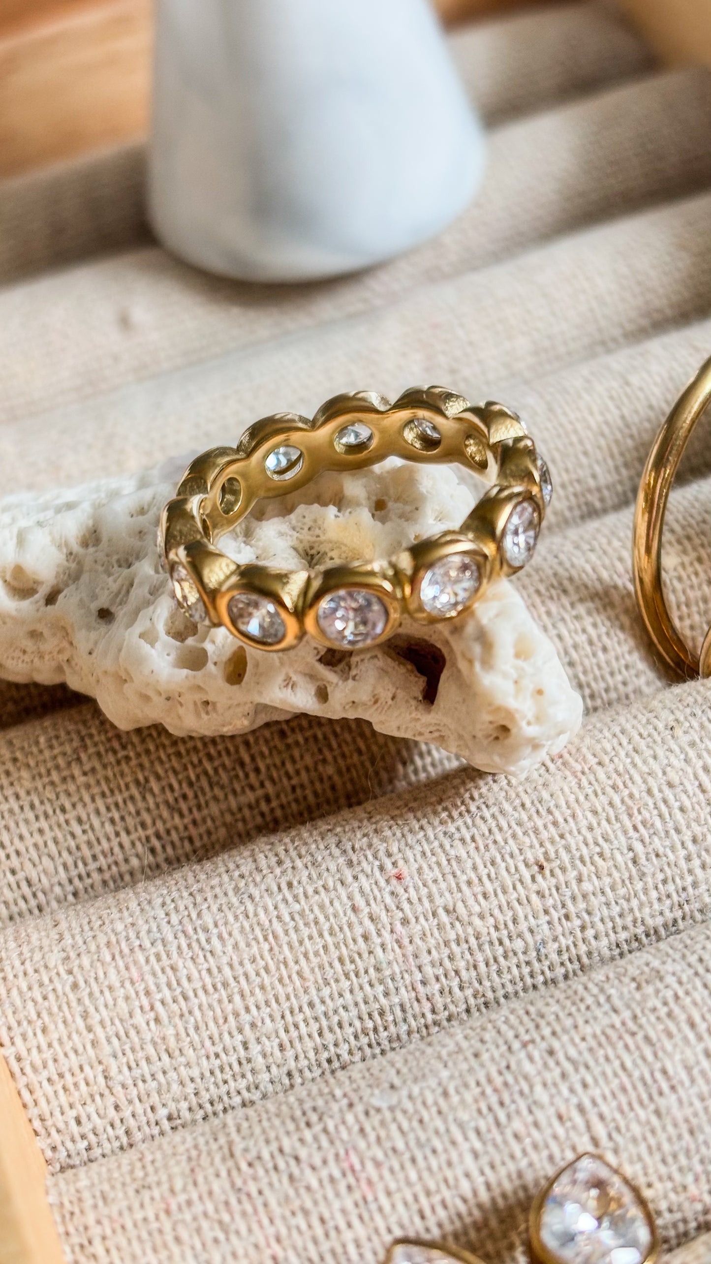 Evania Ring