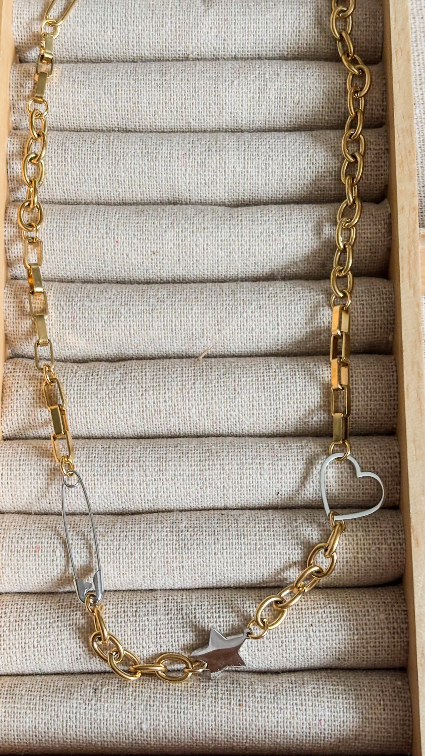 Ana necklace