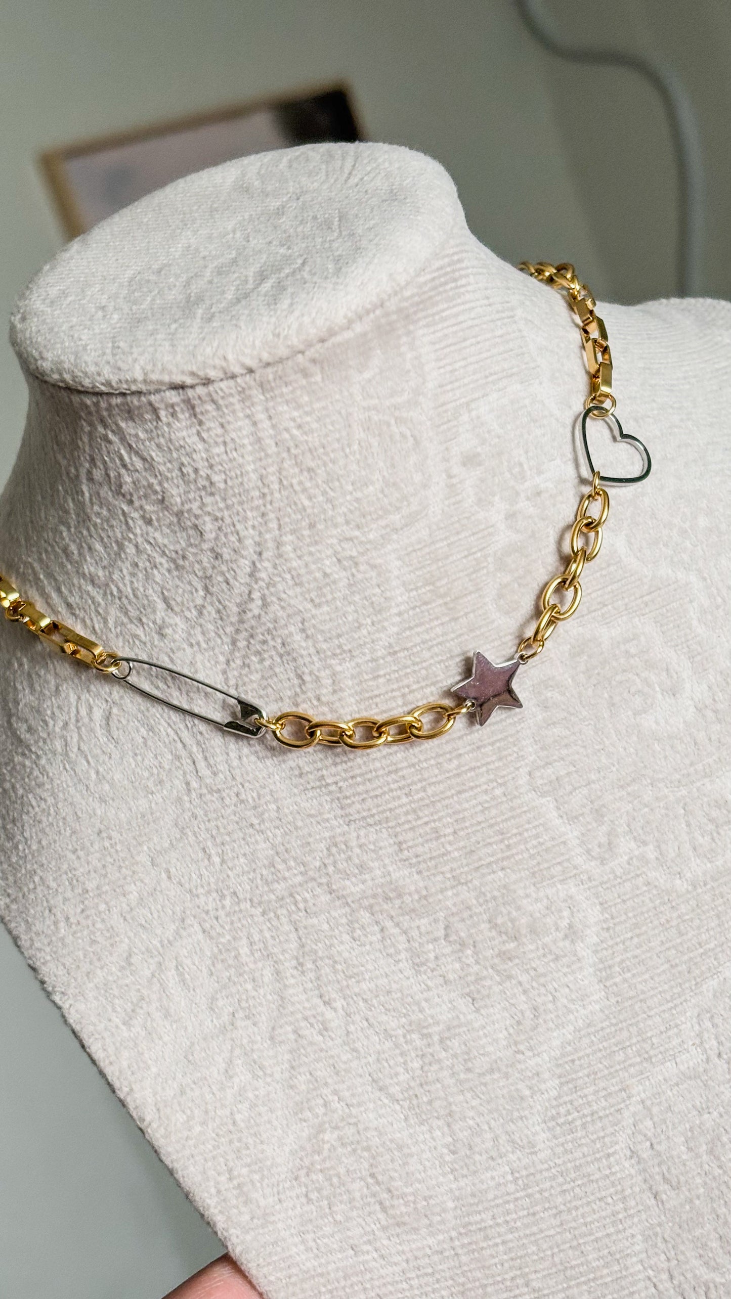 Ana necklace