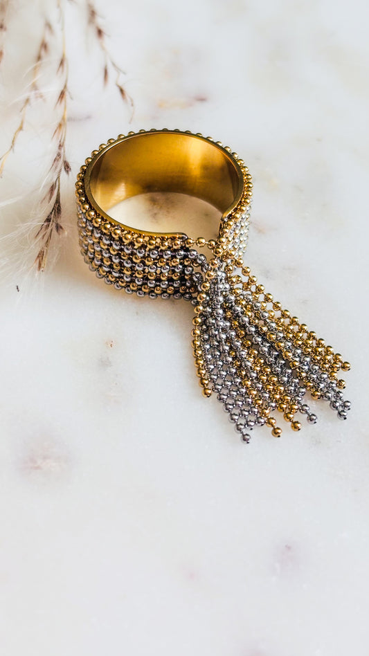 Eva Ring