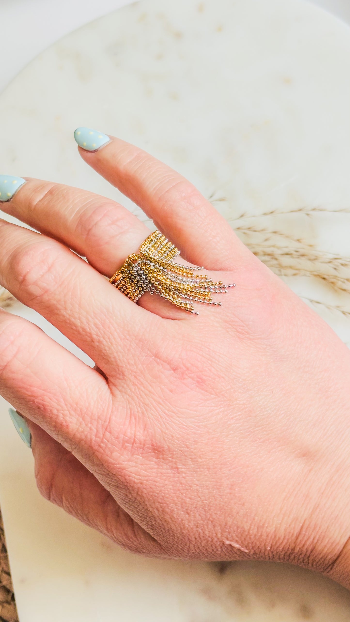 Eva Ring
