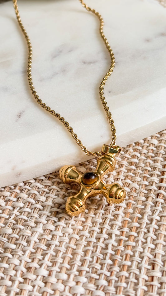 Maé Cross Necklace