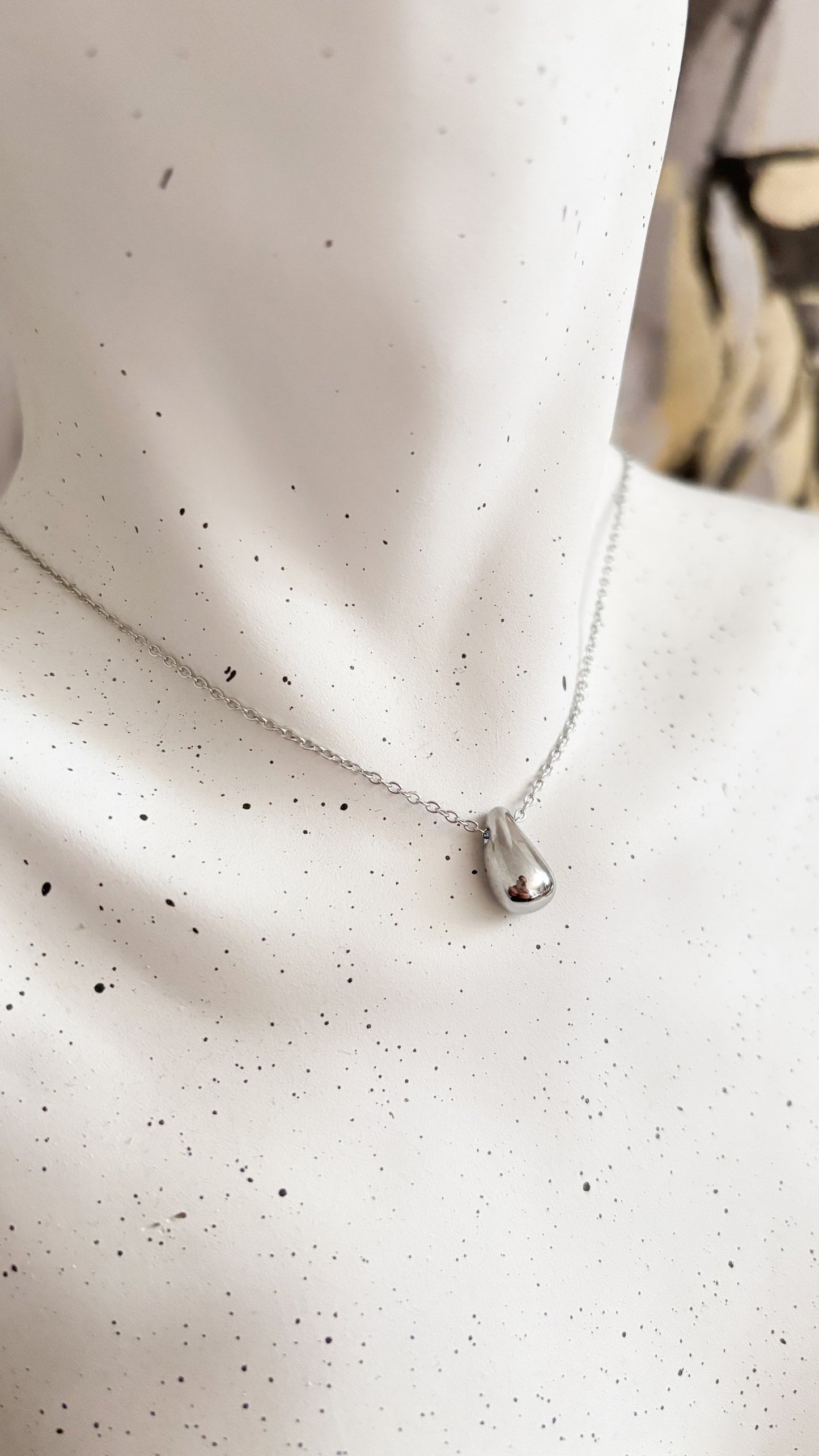 Little Drop Necklace