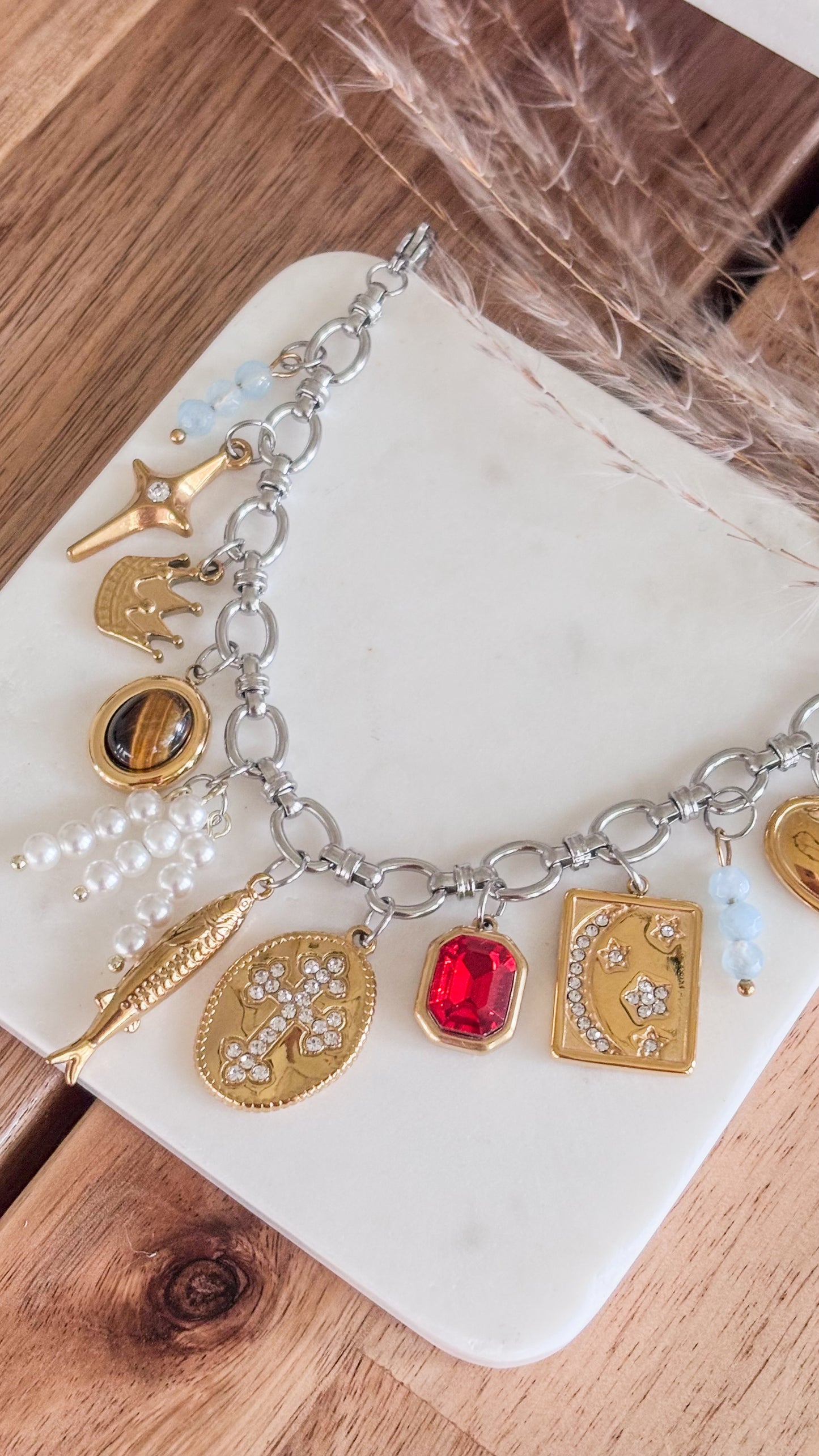 La Historia De Jesús Bracelet