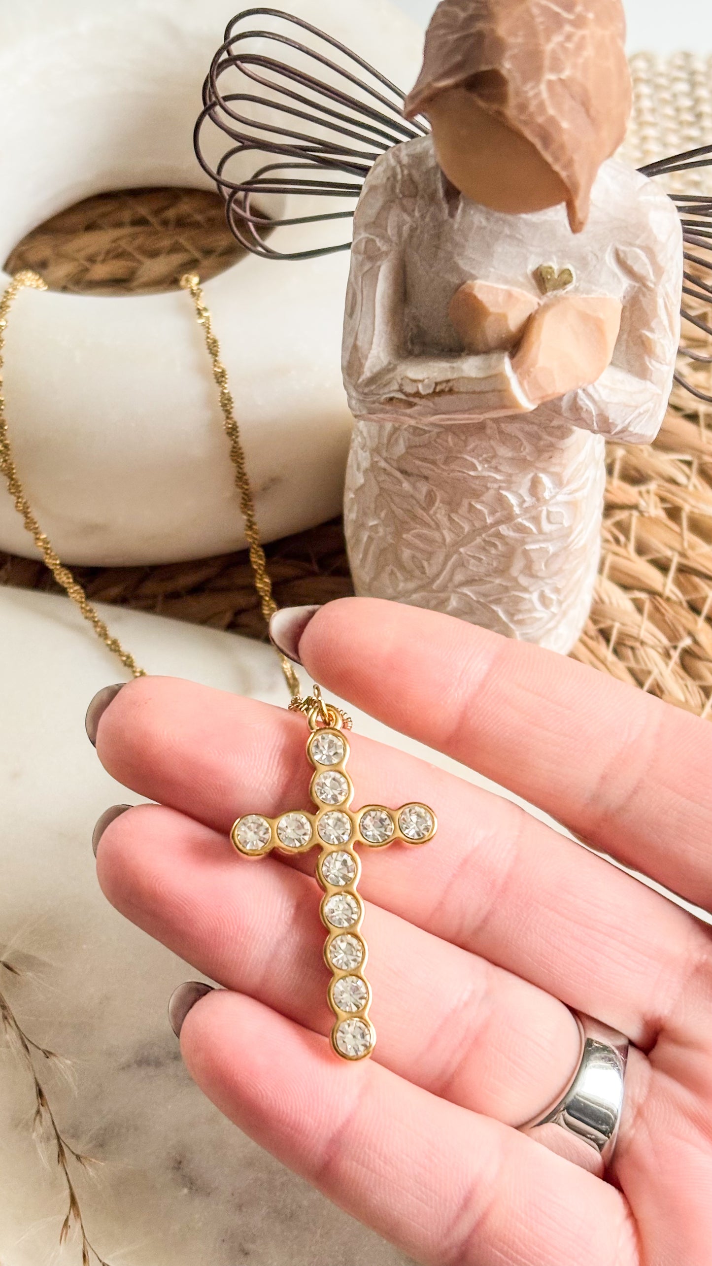Cruz Luz Divina Necklace