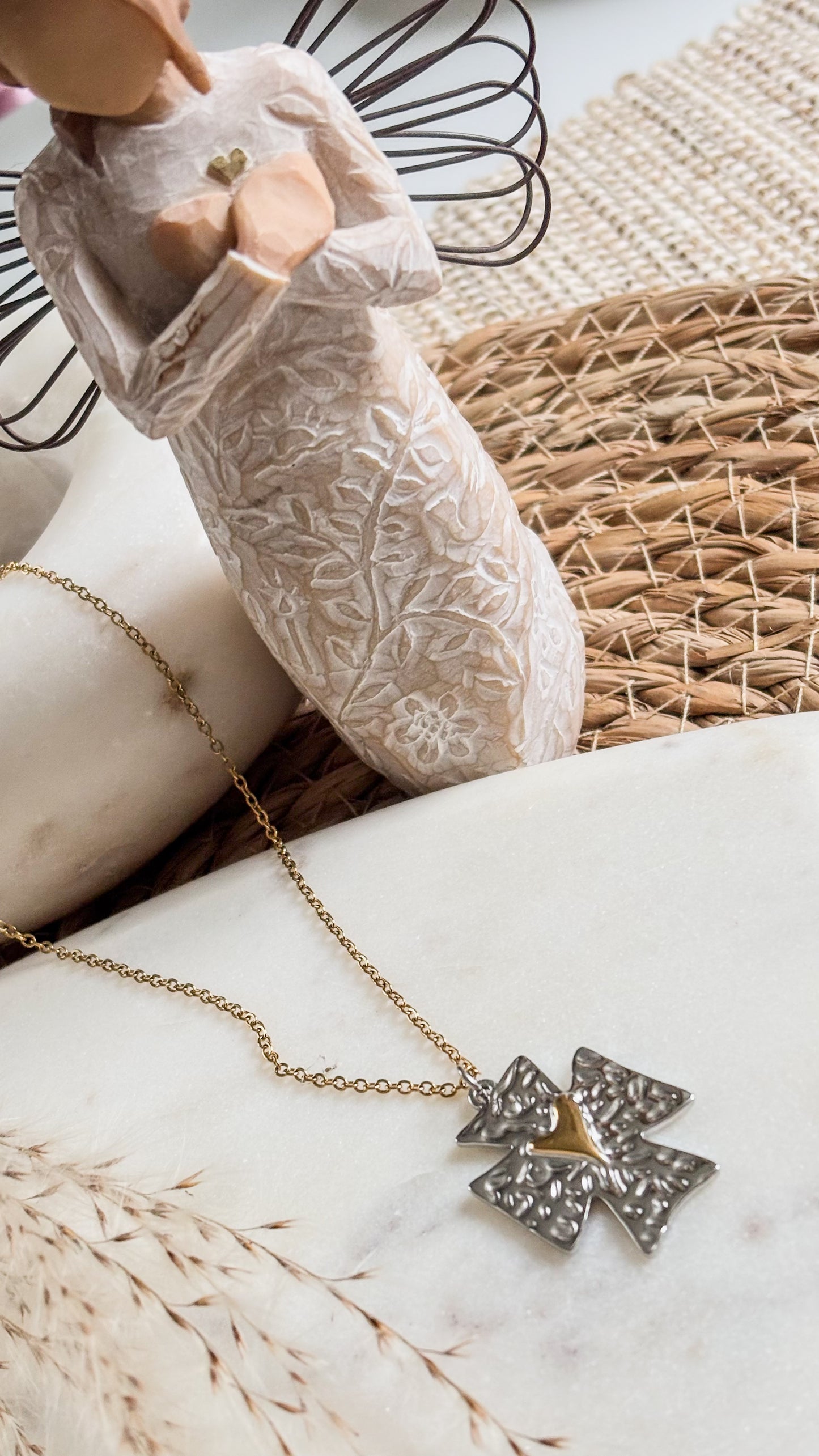 Eterno Amor Necklace