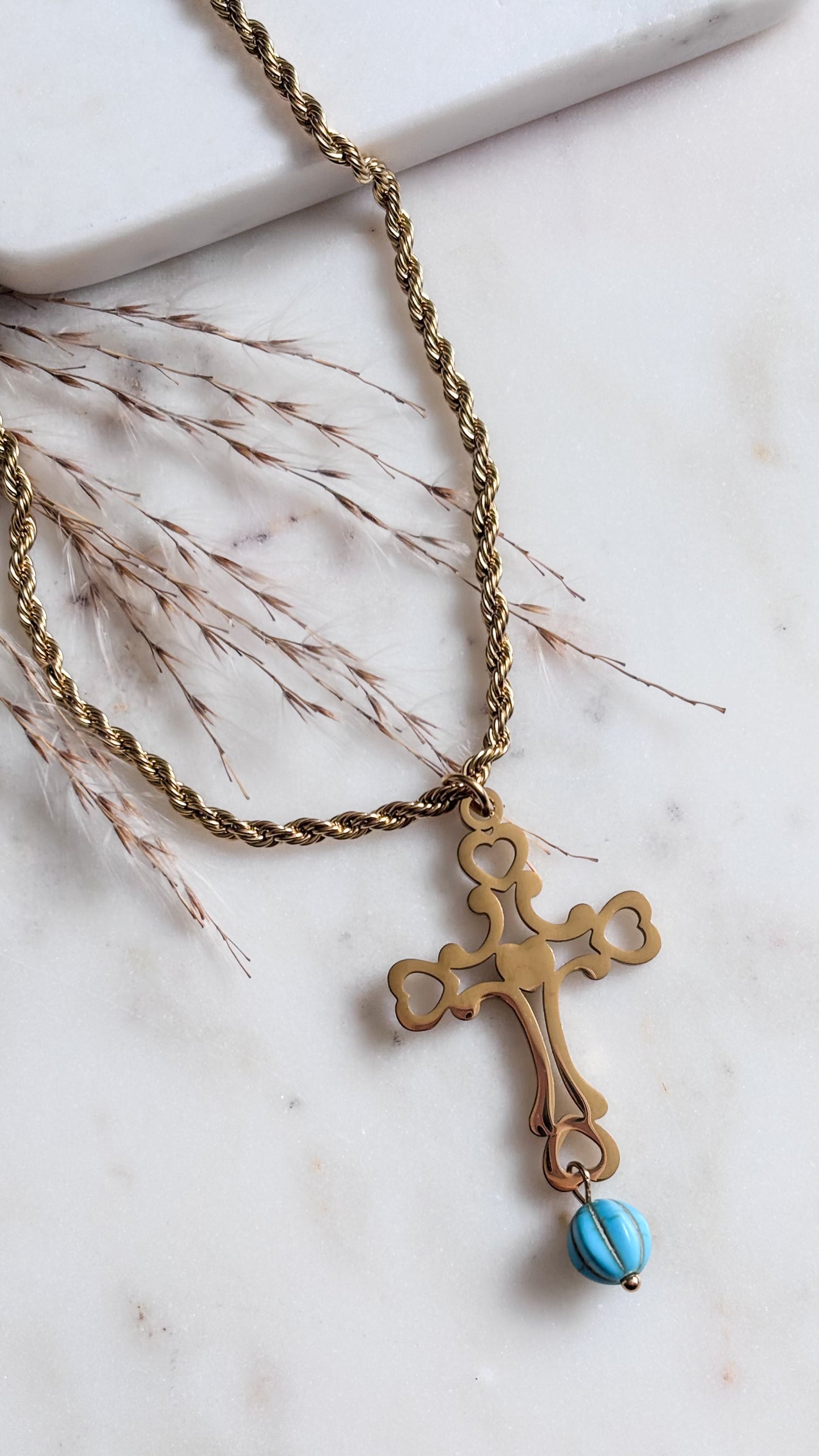 Tú Cruz Necklace