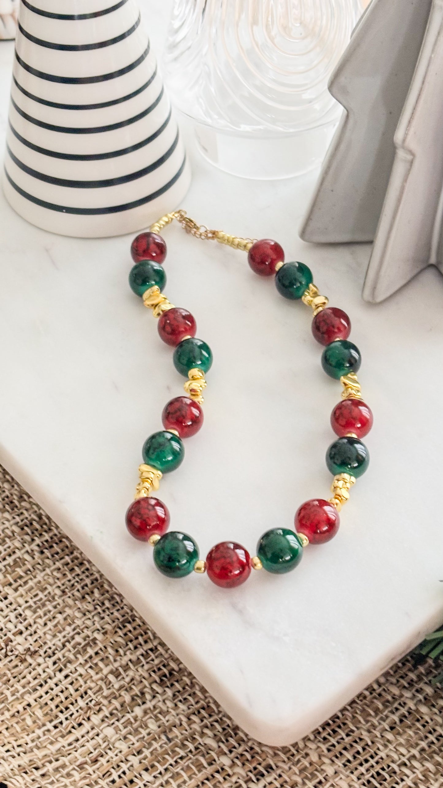 💎 Christmas Crystals Necklace — Holiday Edition