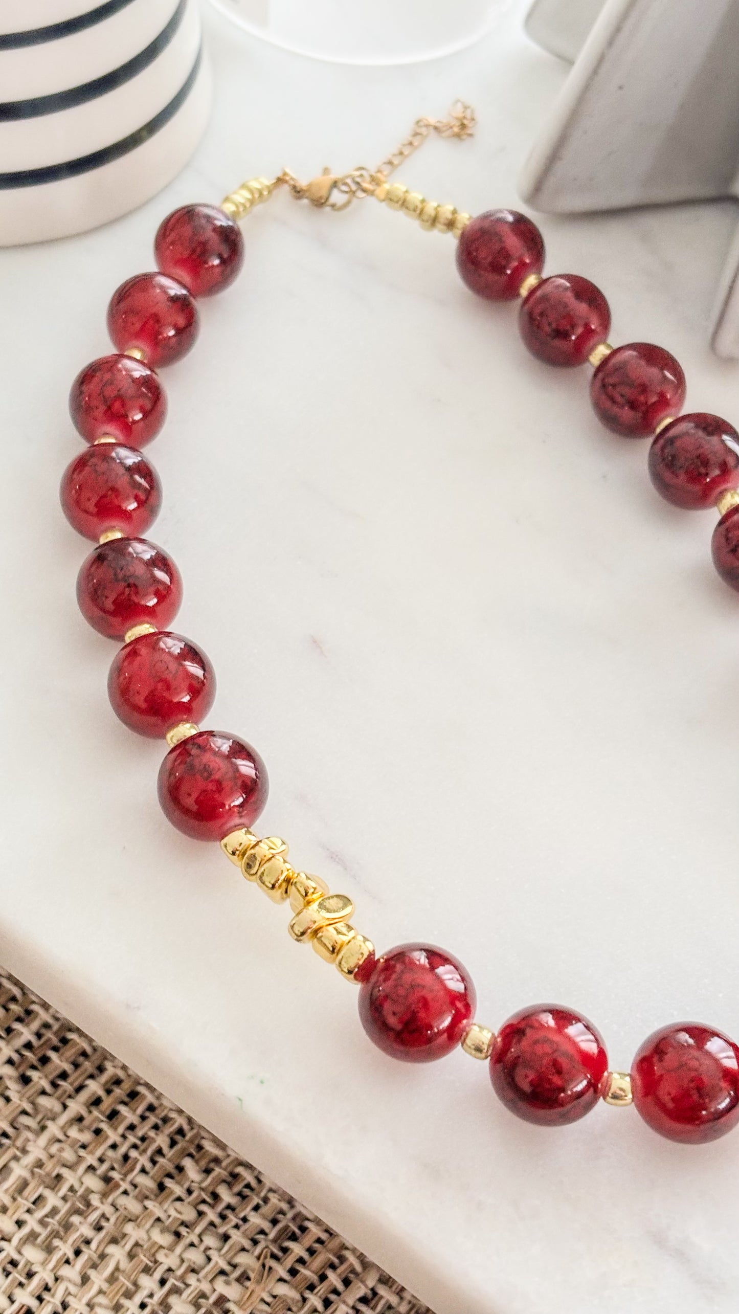 💎 Christmas Crystals Necklace — Holiday Edition