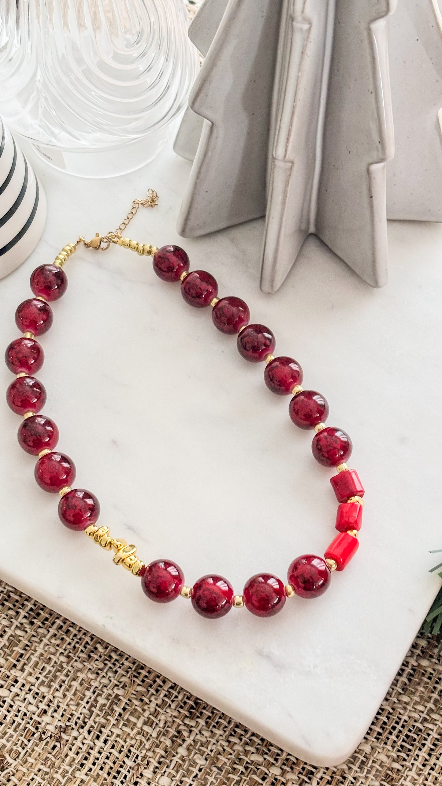 💎 Christmas Crystals Necklace — Holiday Edition