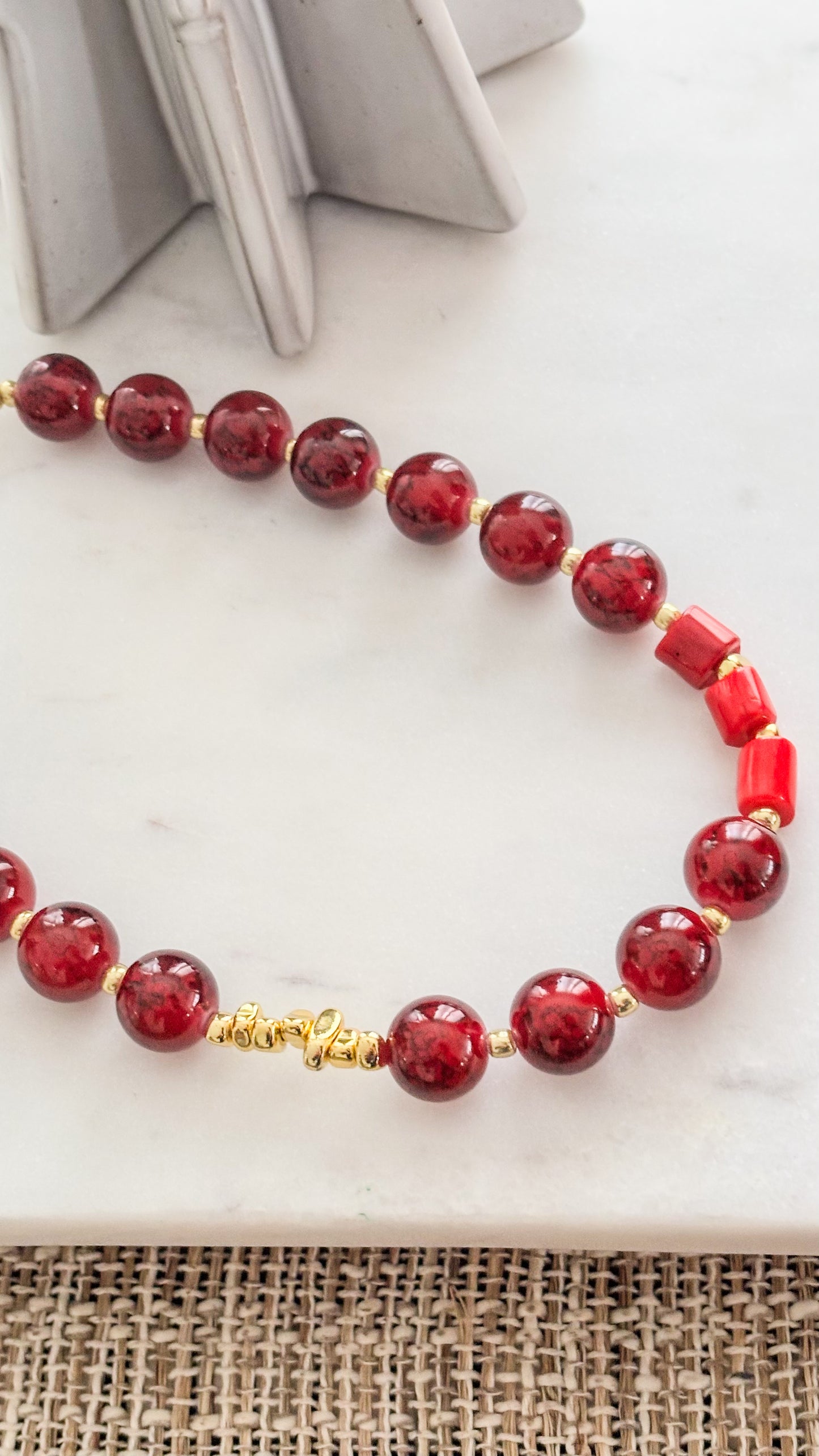 💎 Christmas Crystals Necklace — Holiday Edition