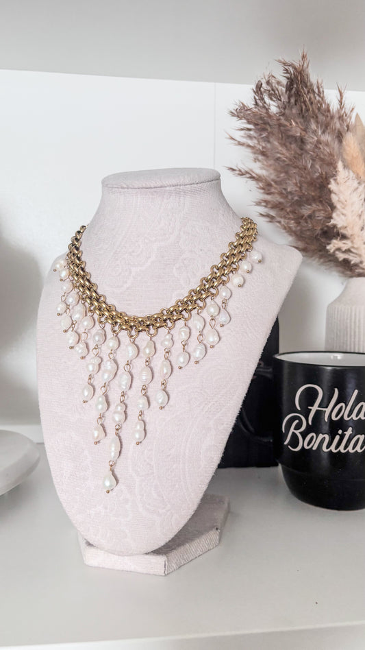 Perlada Necklace