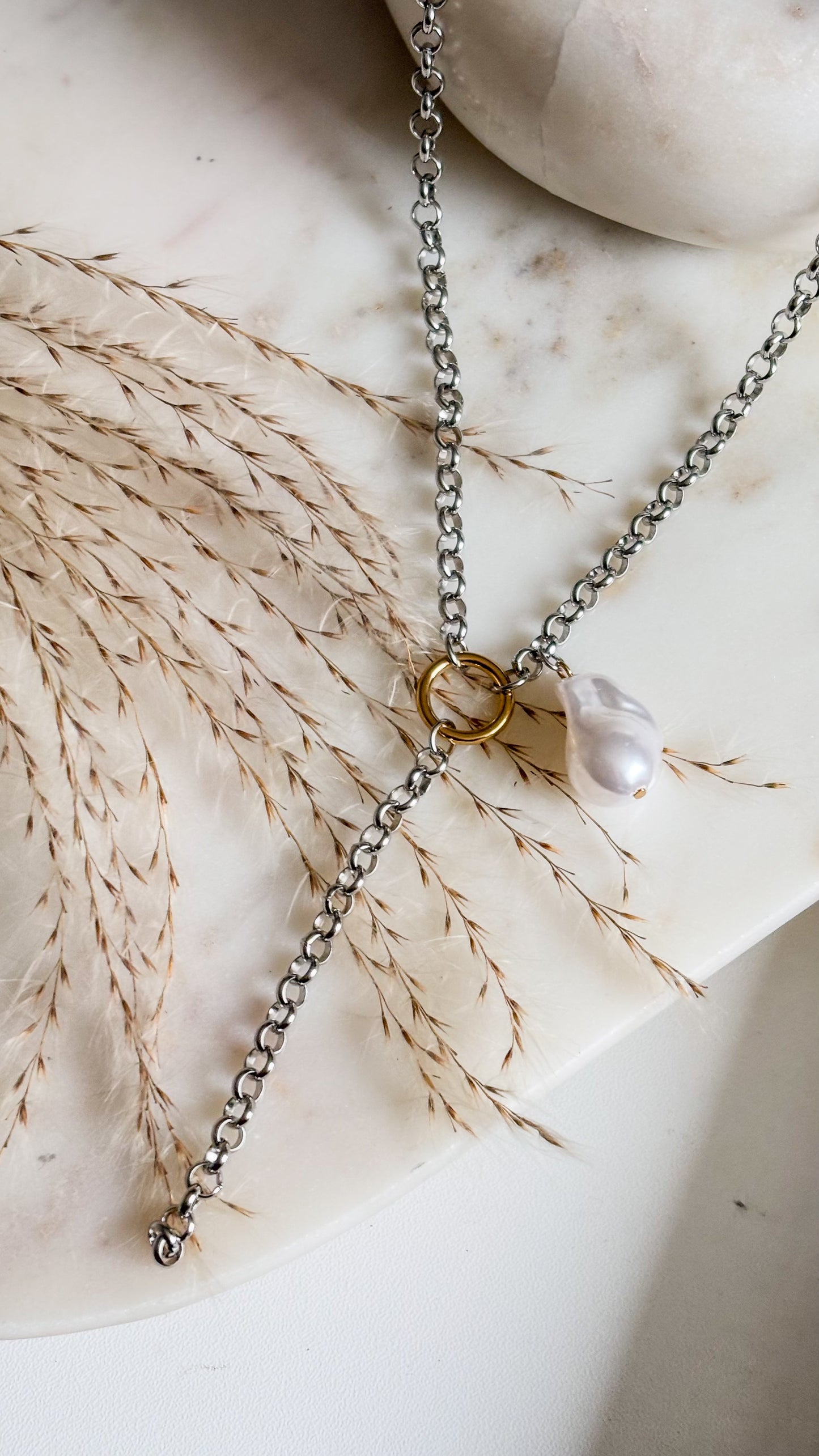 Auretta Silver Necklace