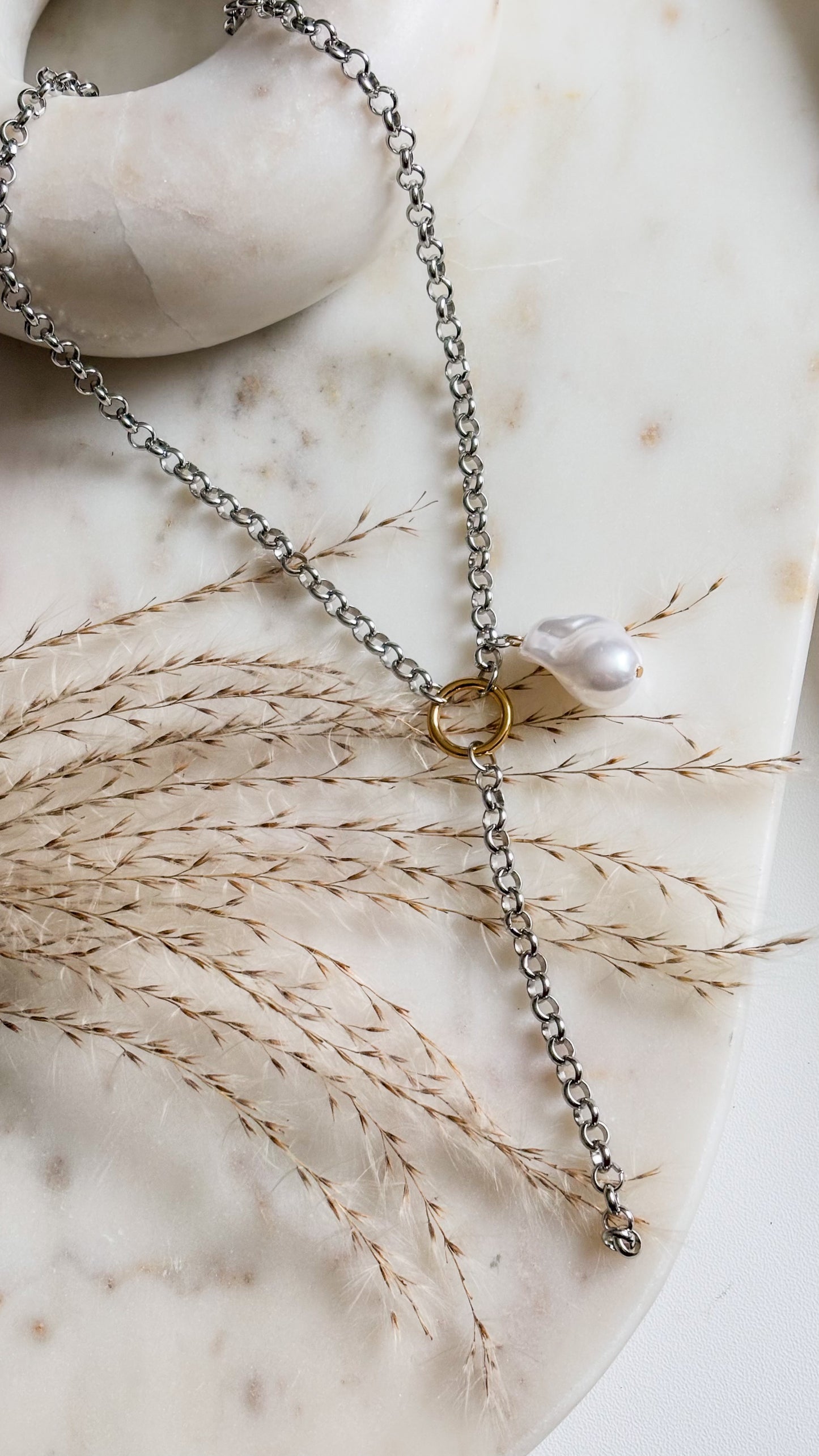 Auretta Silver Necklace