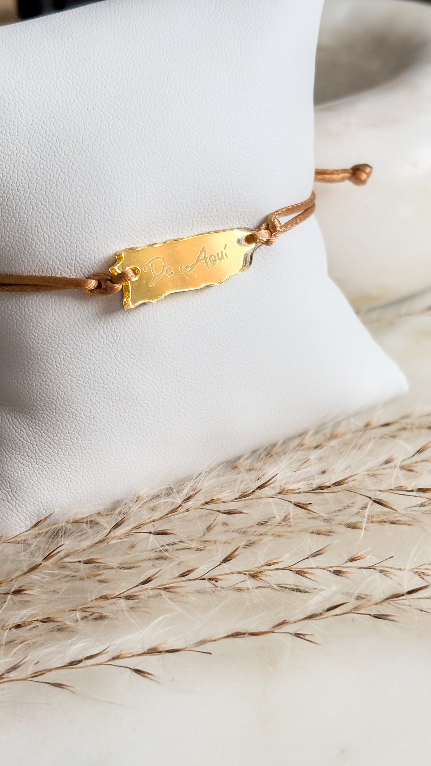 De Aquí Hilo Satin Bracelet