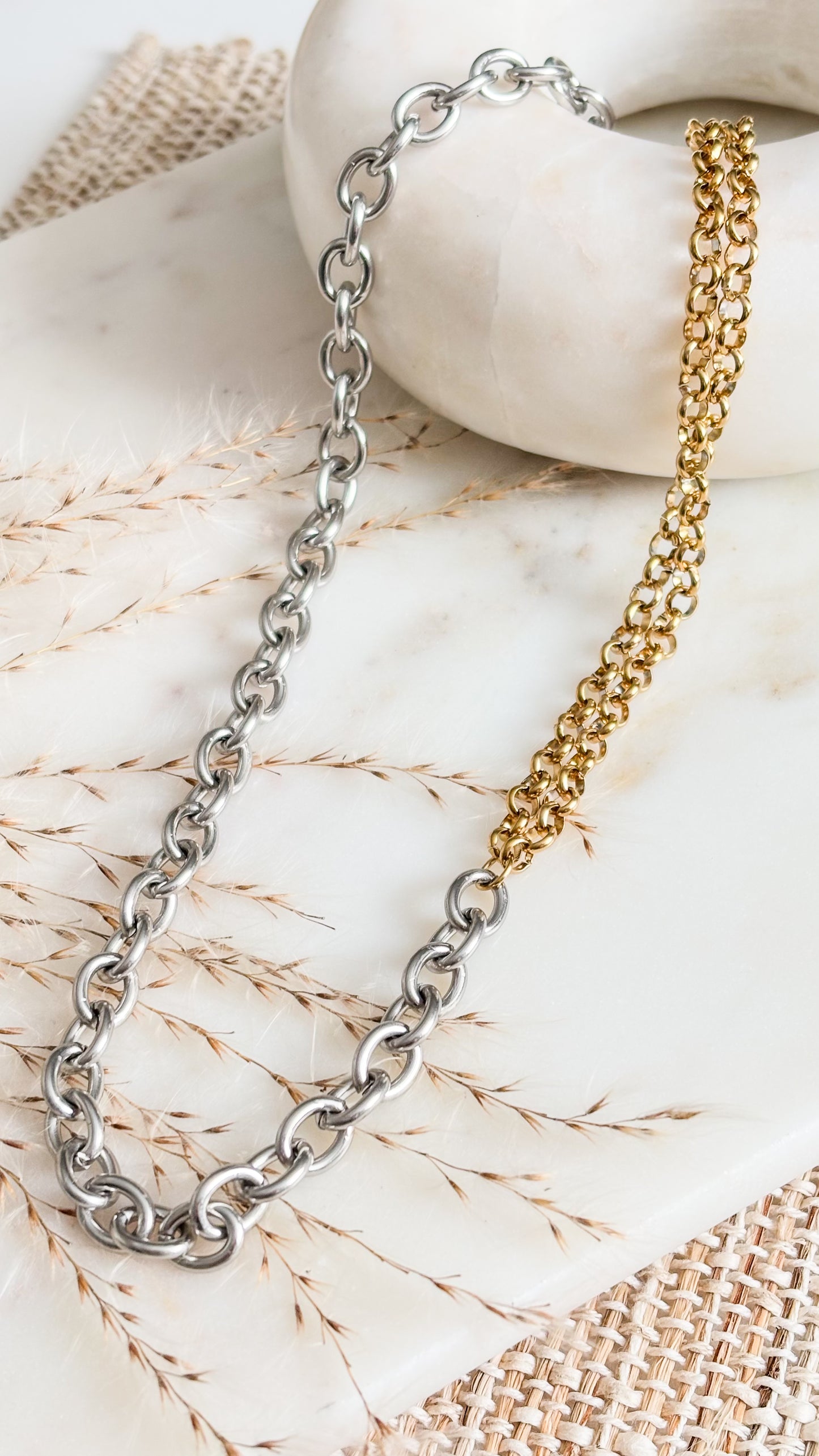 Véra Necklace