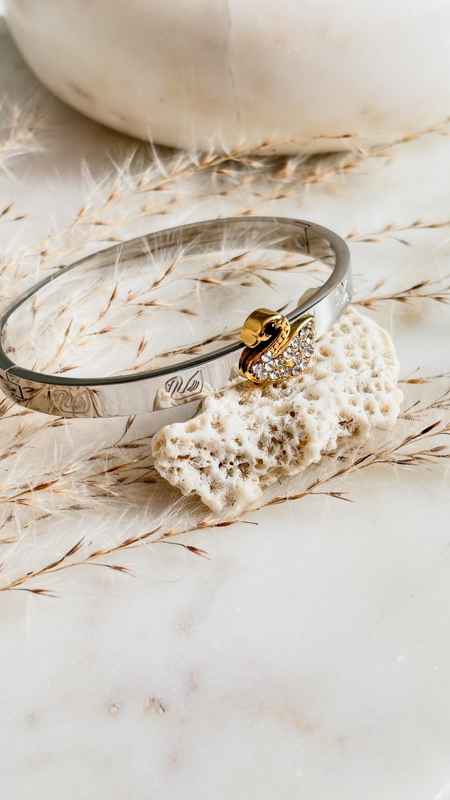 Cisne Bangle