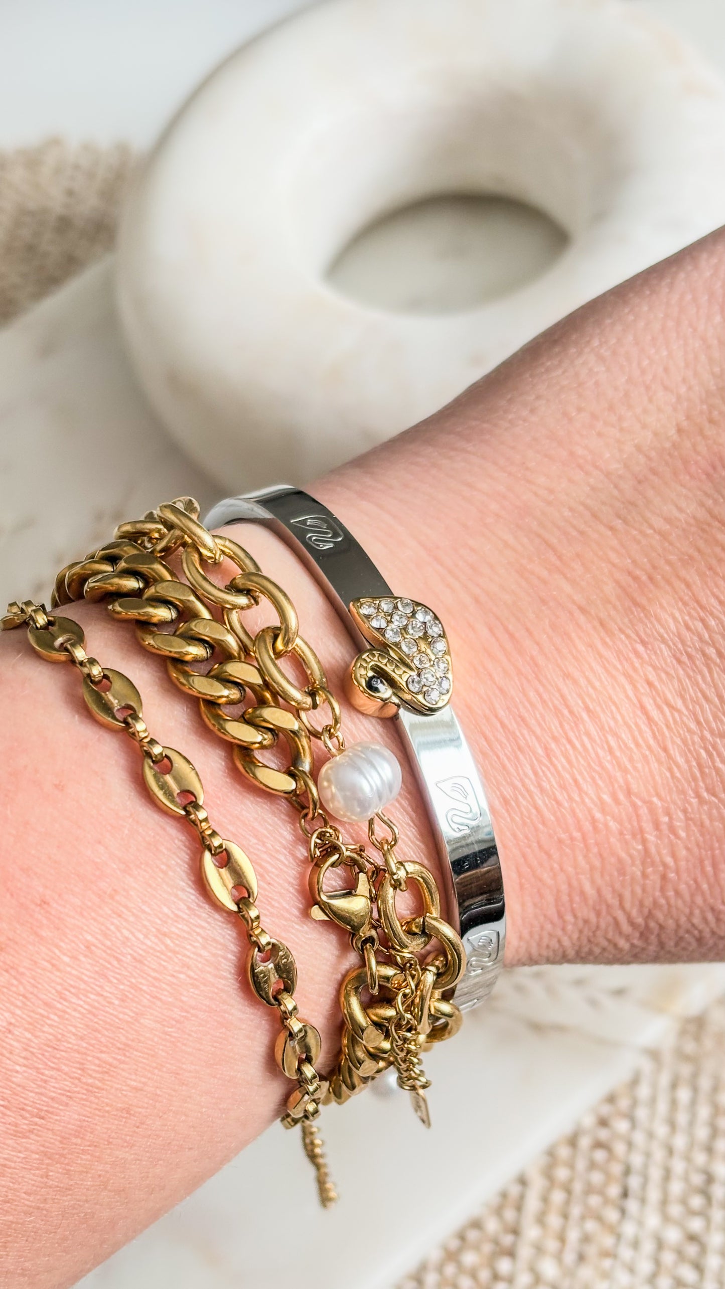 Cisne Bangle