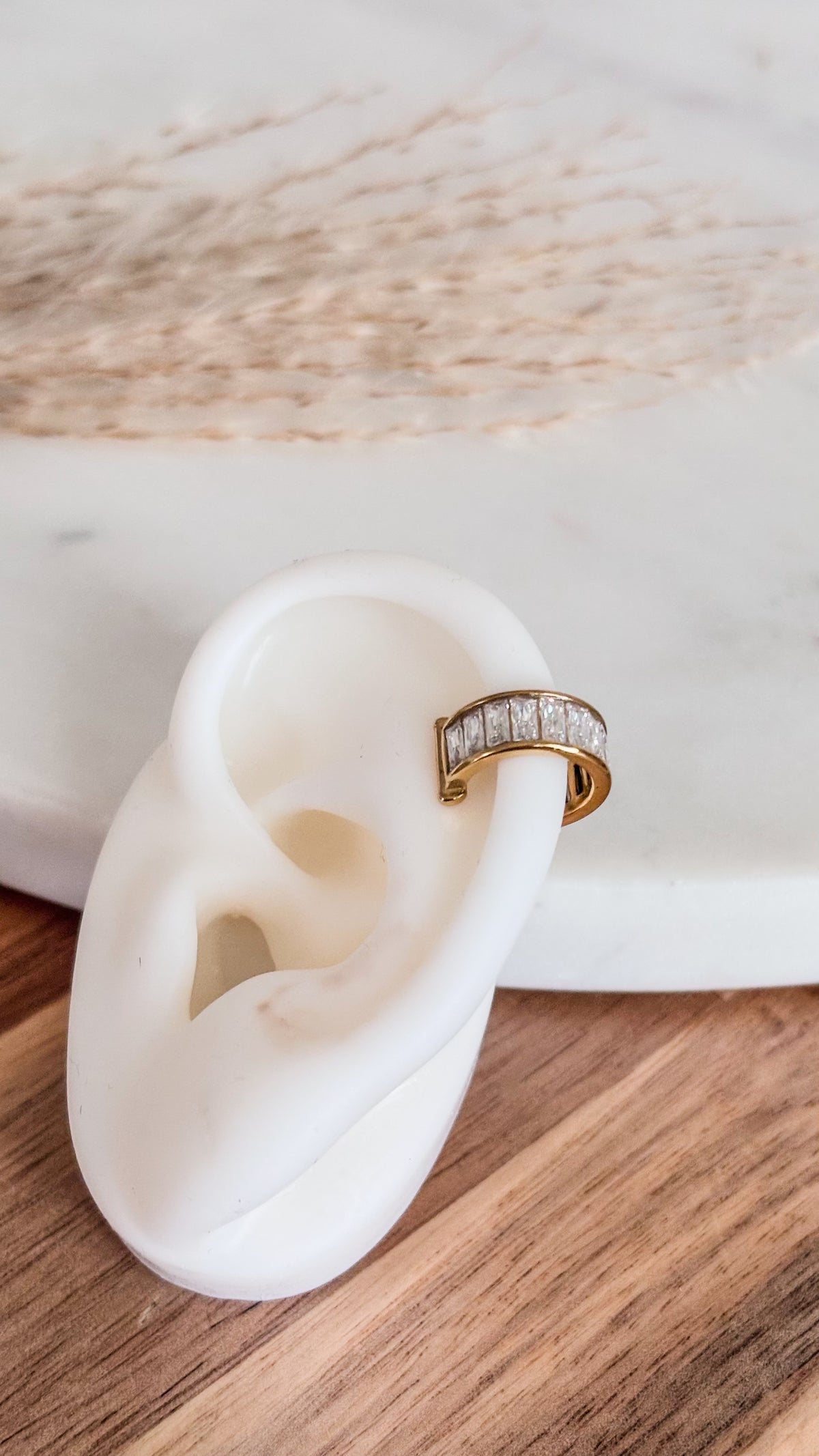 Zarel Earcuff