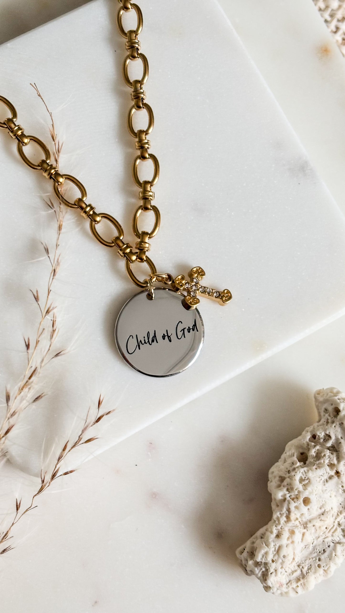 Hija De Dios Necklace