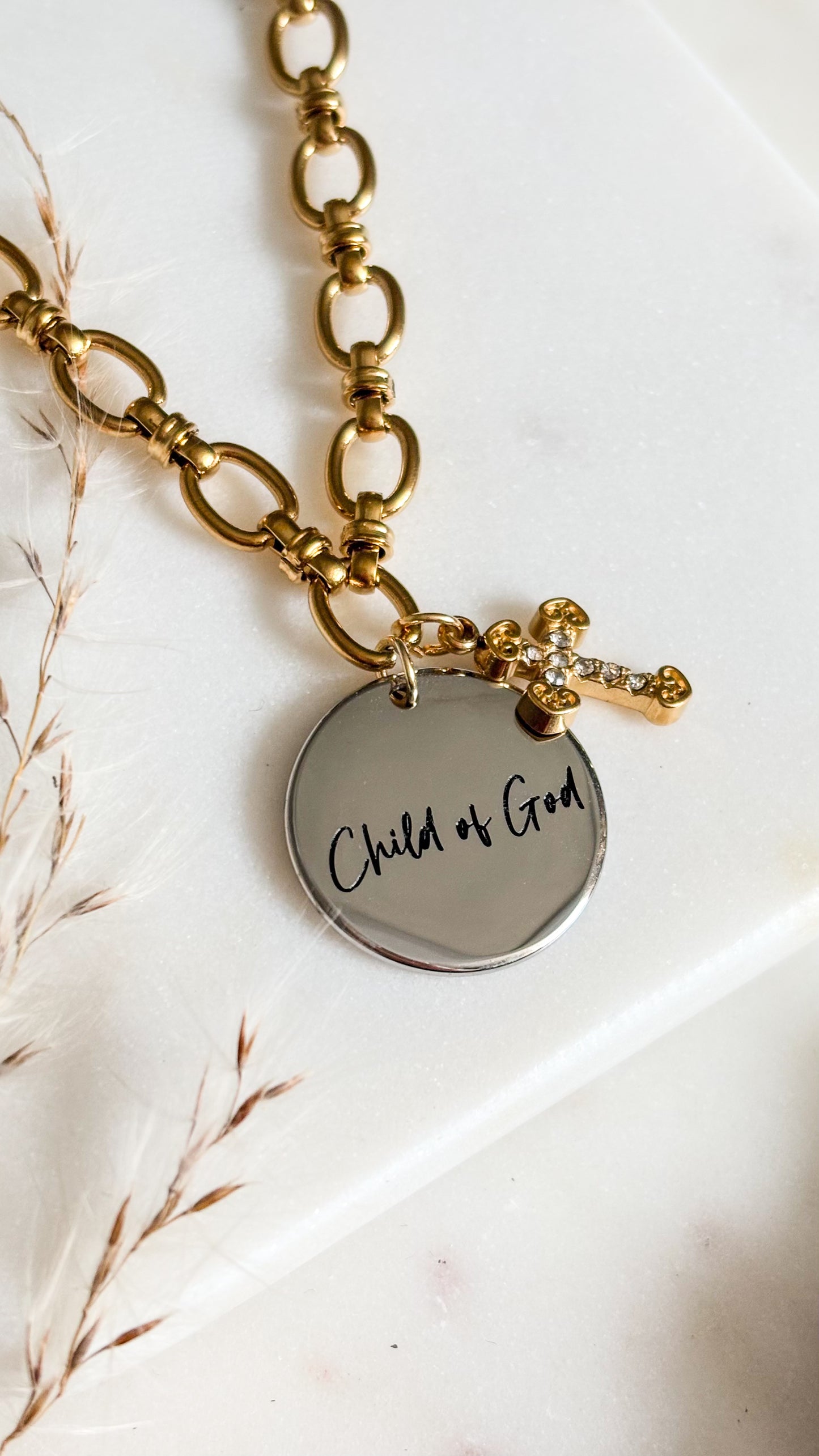 Hija De Dios Necklace