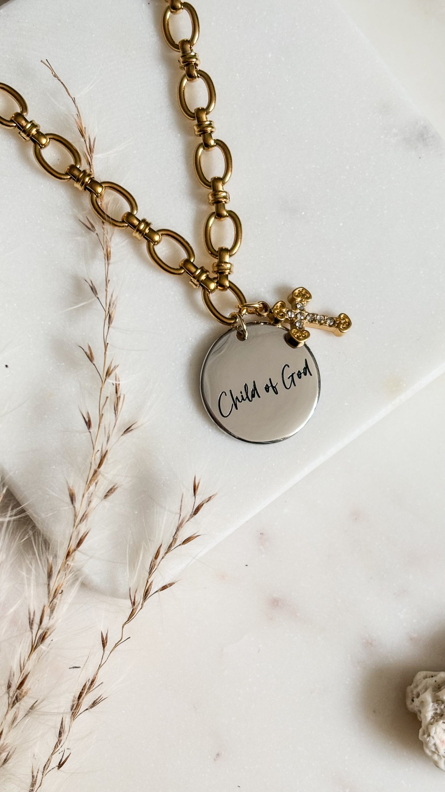 Hija De Dios Necklace