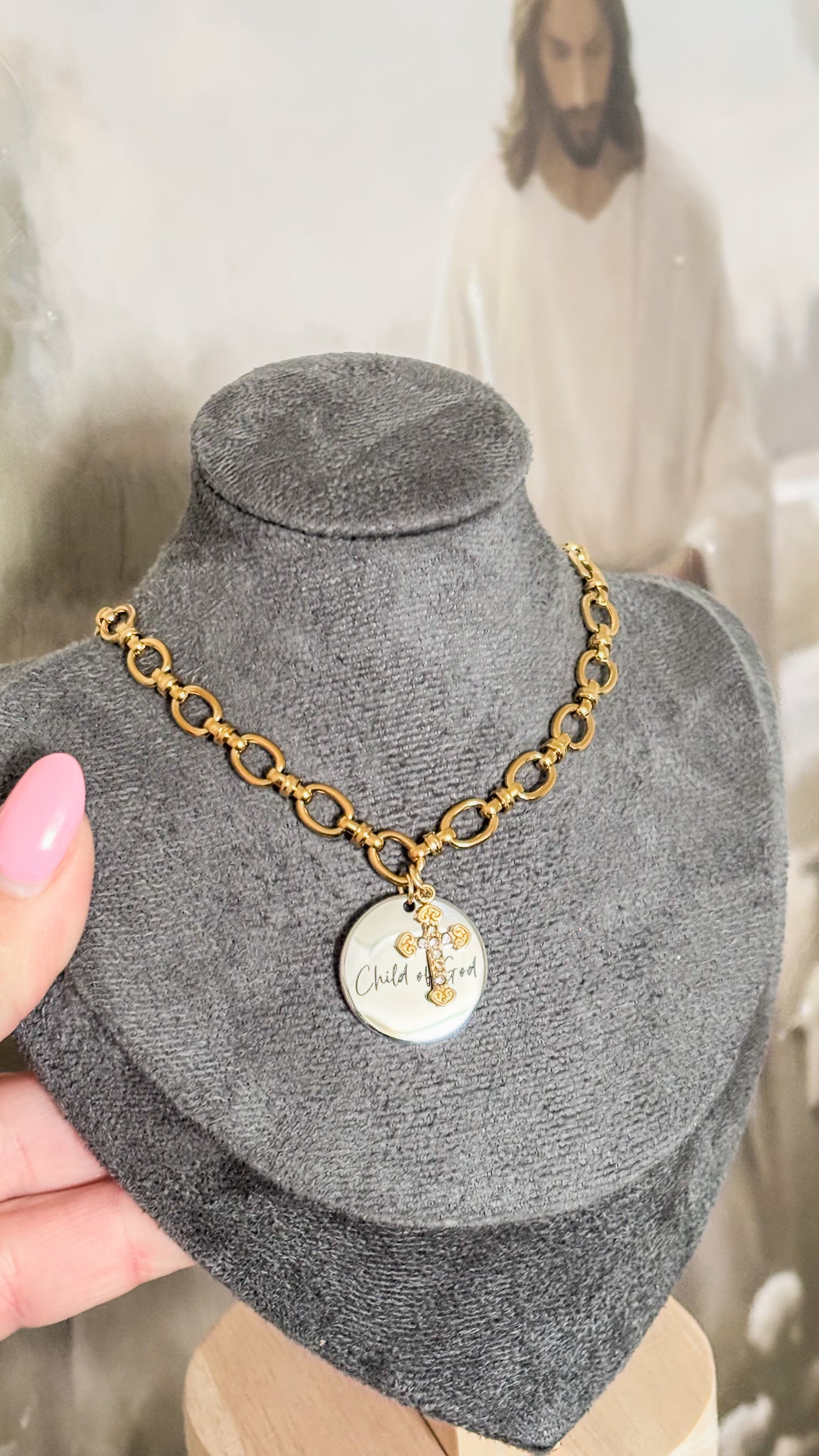 Hija De Dios Necklace