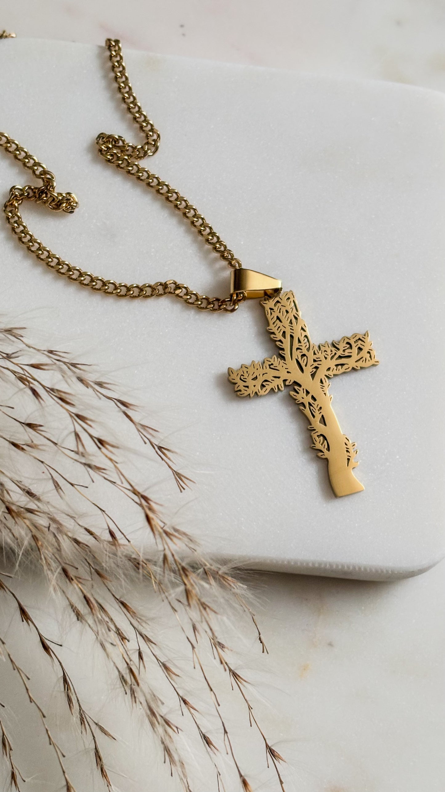 Cruz De Vida Necklace