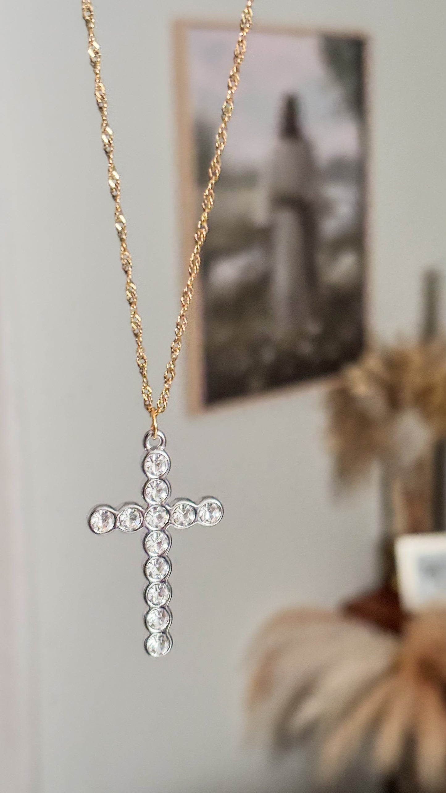 Cruz Luz Divina Silver Necklace