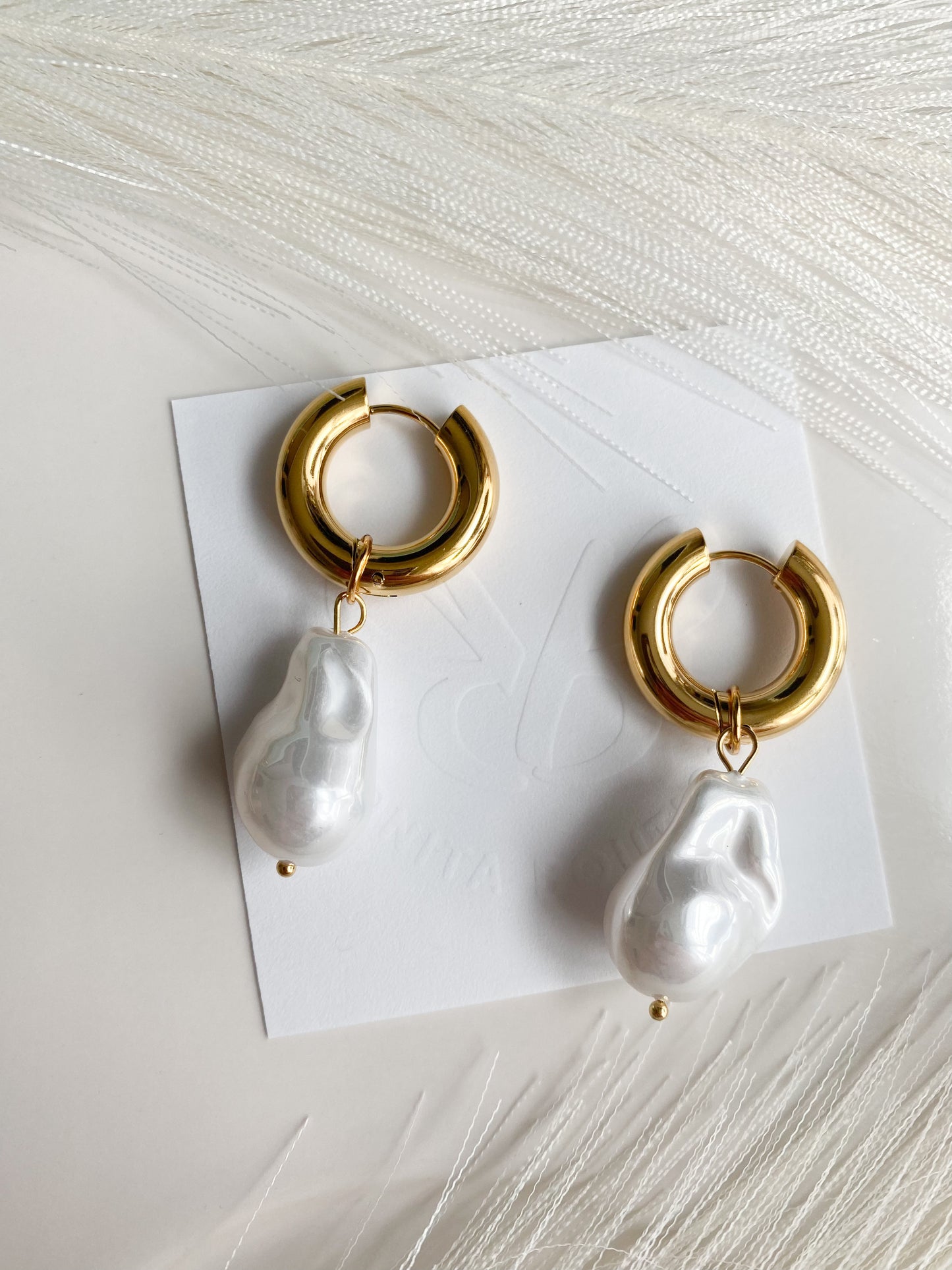 Classy Pearls Earrings