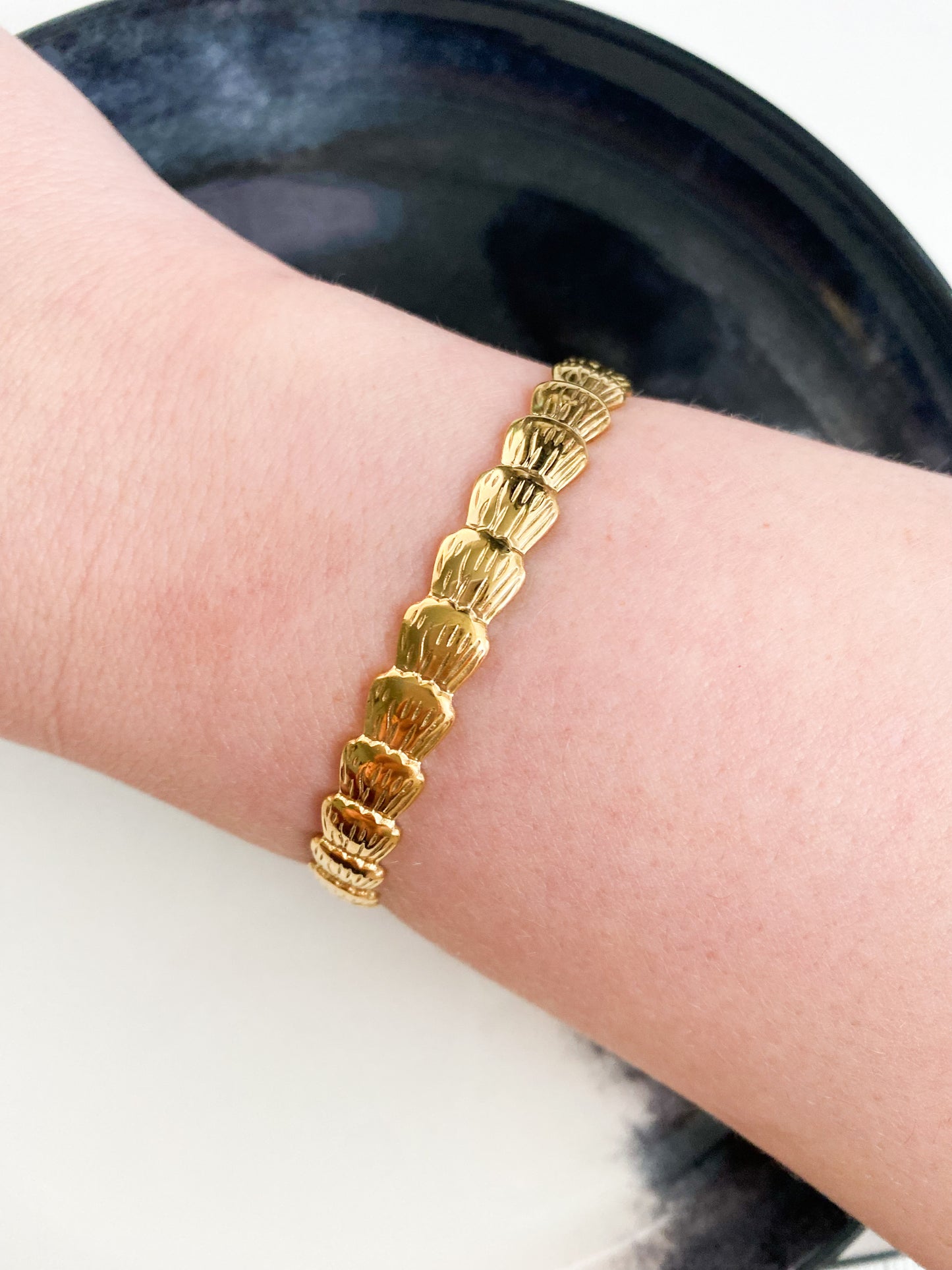 Concha Bangle