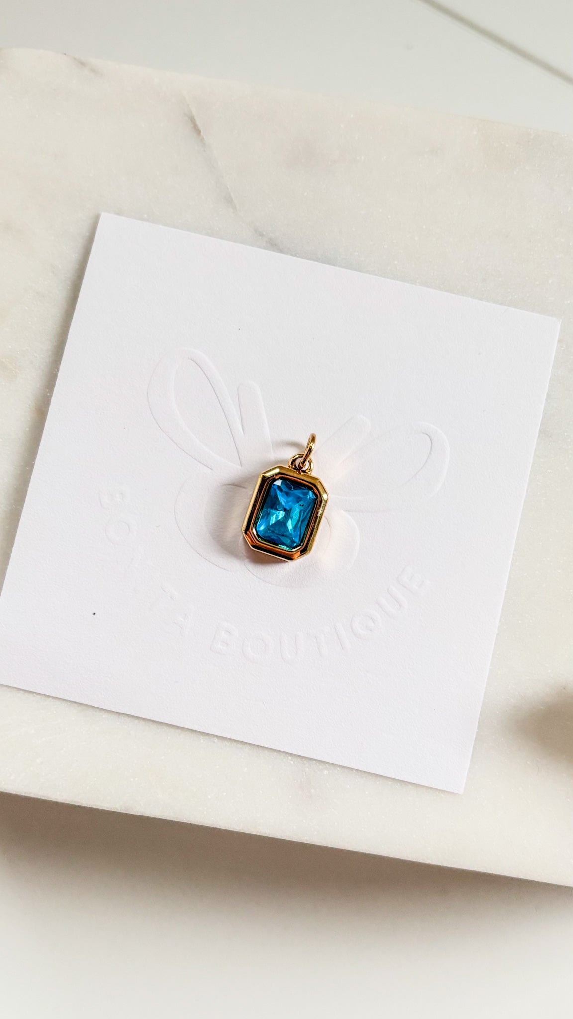 Gema Blue Charm