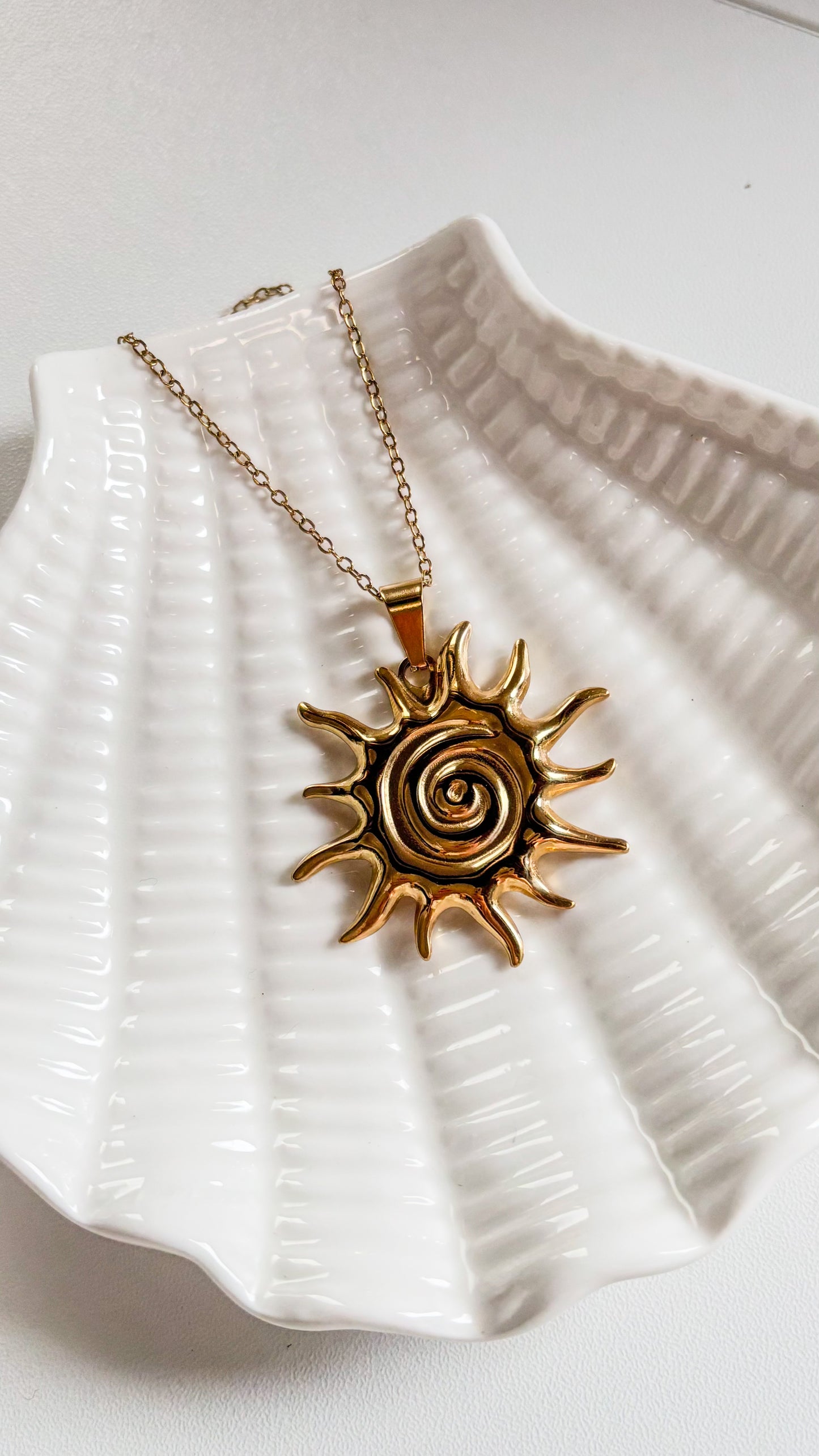Oriana Sun Necklace