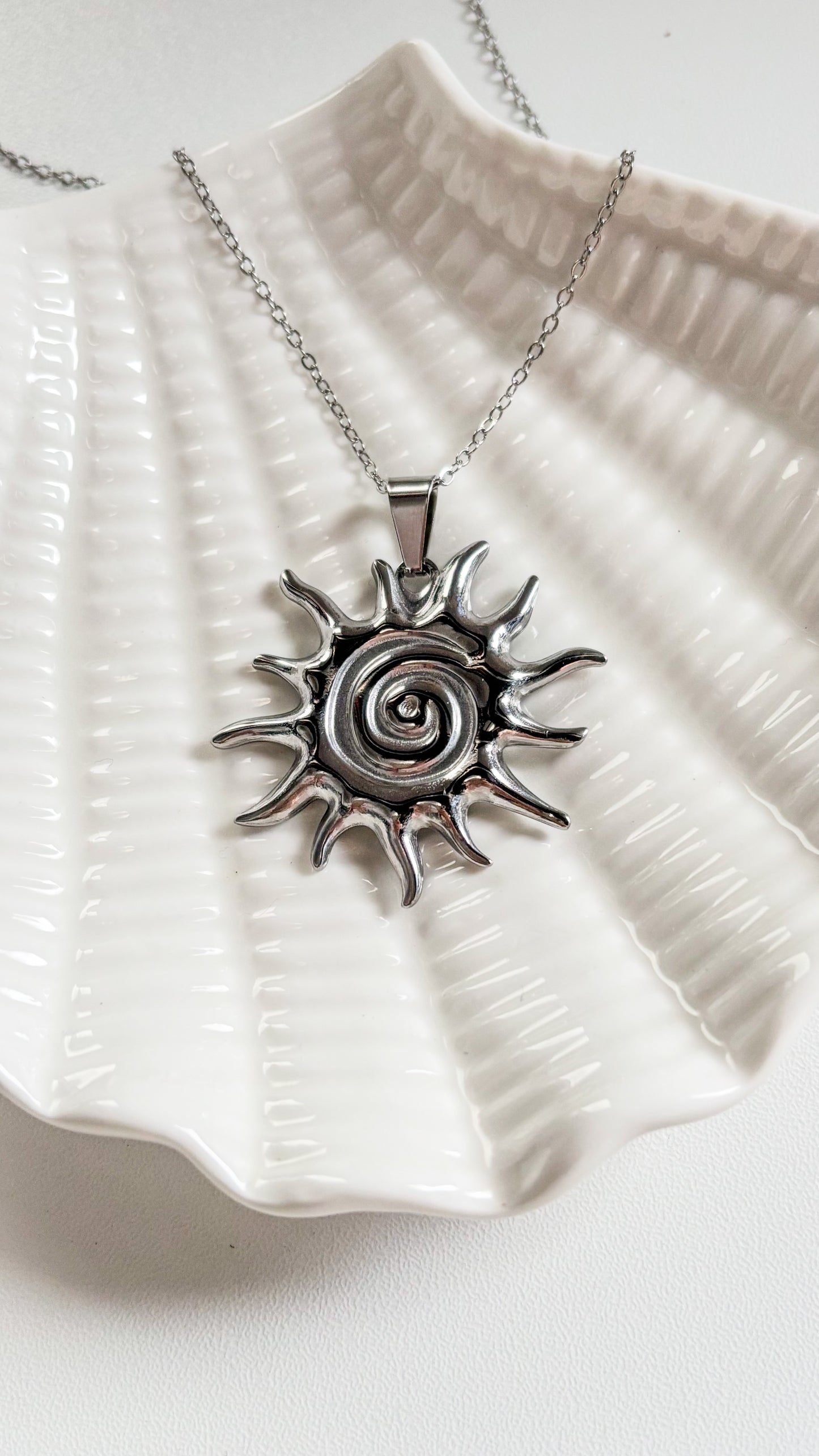Oriana Sun Necklace