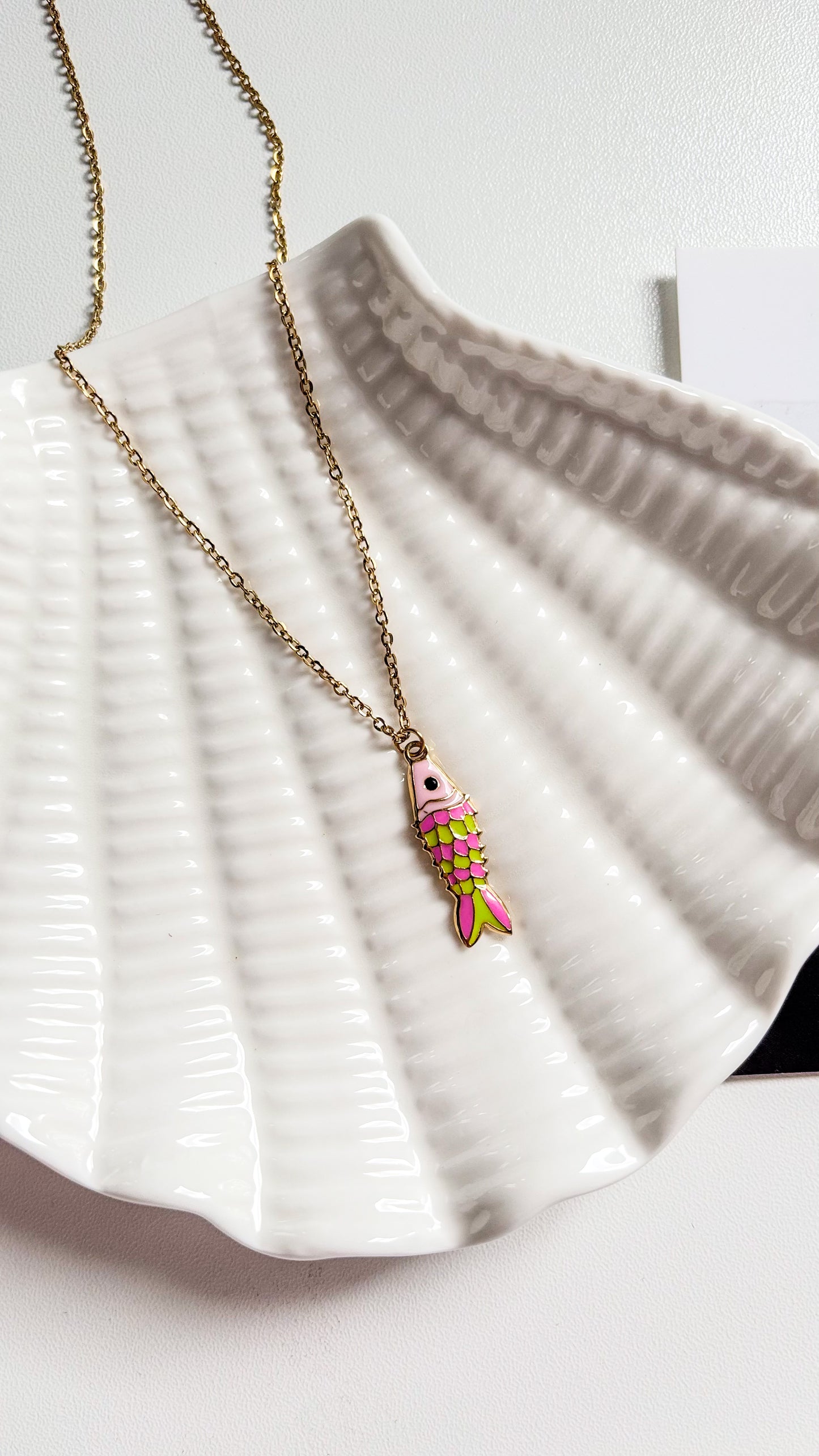 PINK FISH NECKLACE